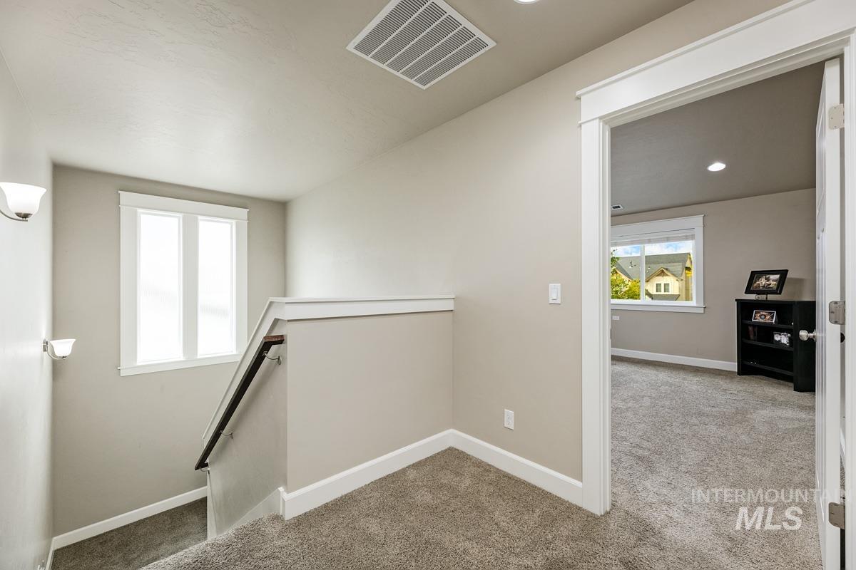 5855 N Channing Way, Meridian, Idaho 83646, 5 Bedrooms, 3 Bathrooms, Residential For Sale, Price $799,900, 98992527