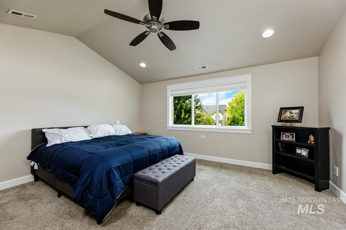 5855 N Channing Way, Meridian, Idaho 83646, 5 Bedrooms, 3 Bathrooms, Residential For Sale, Price $799,900, 98992527