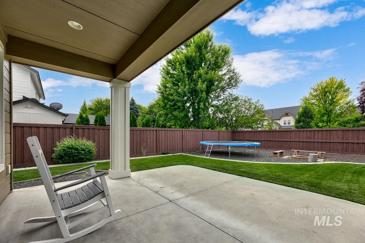 5855 N Channing Way, Meridian, Idaho 83646, 5 Bedrooms, 3 Bathrooms, Residential For Sale, Price $799,900, 98992527