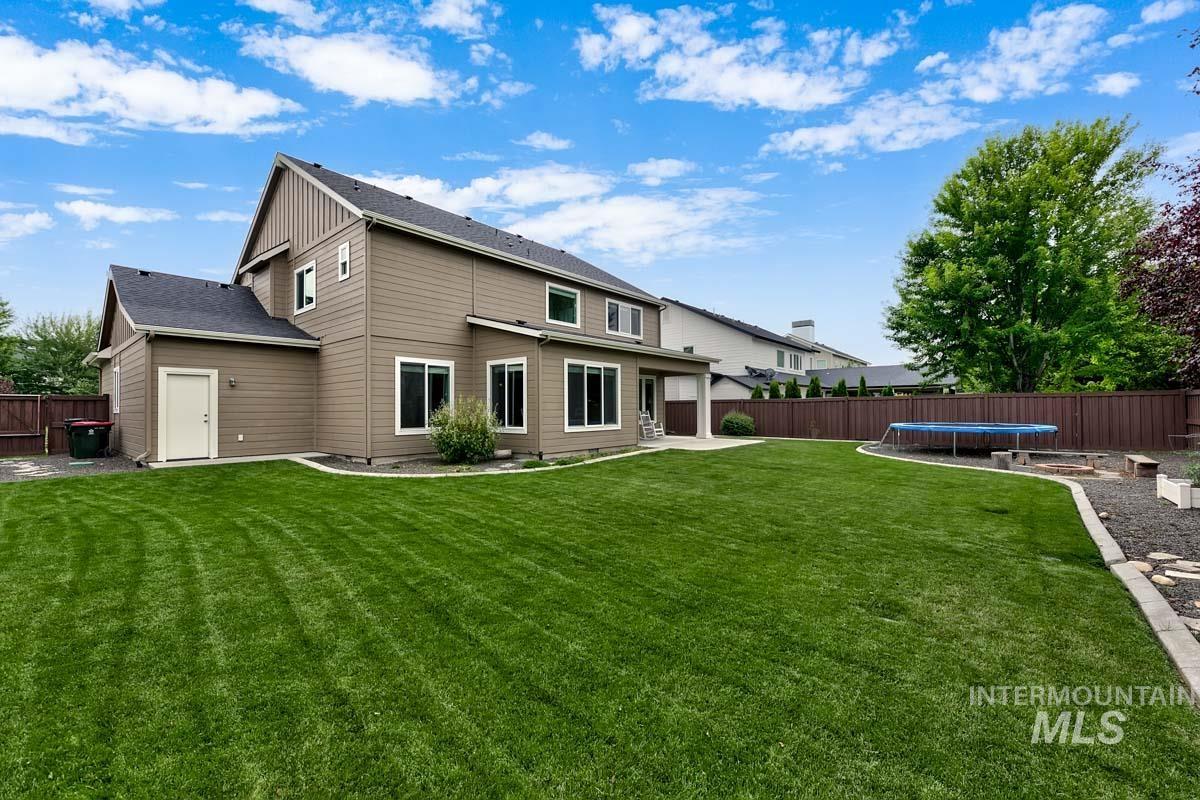 5855 N Channing Way, Meridian, Idaho 83646, 5 Bedrooms, 3 Bathrooms, Residential For Sale, Price $799,900, 98992527