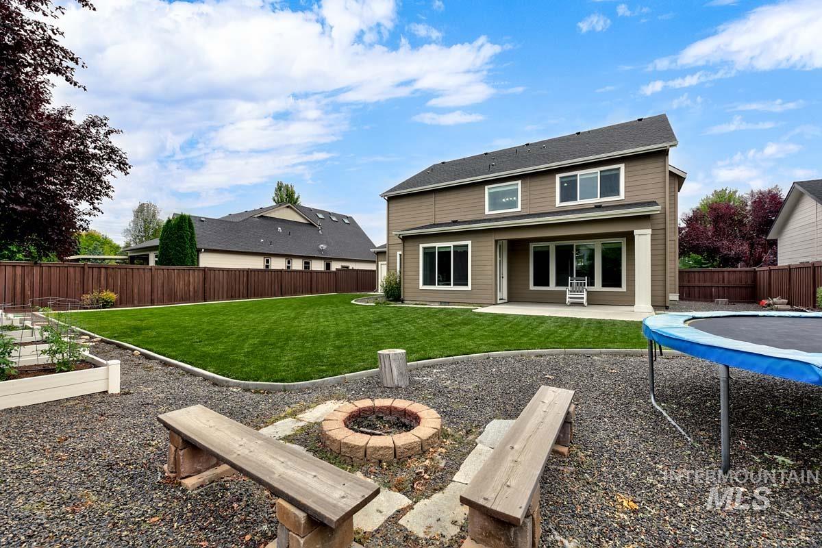 5855 N Channing Way, Meridian, Idaho 83646, 5 Bedrooms, 3 Bathrooms, Residential For Sale, Price $799,900, 98992527