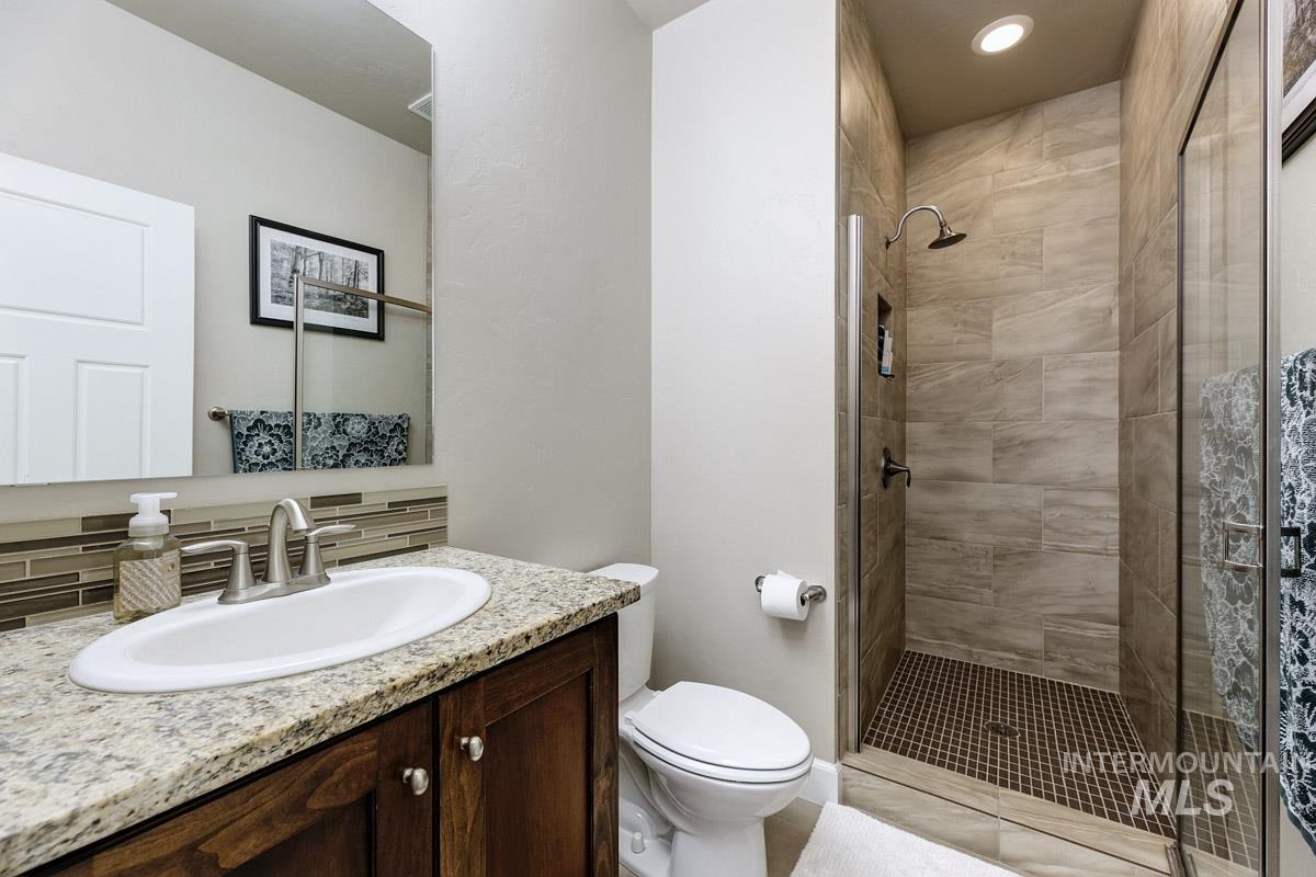 5855 N Channing Way, Meridian, Idaho 83646, 5 Bedrooms, 3 Bathrooms, Residential For Sale, Price $799,900, 98992527