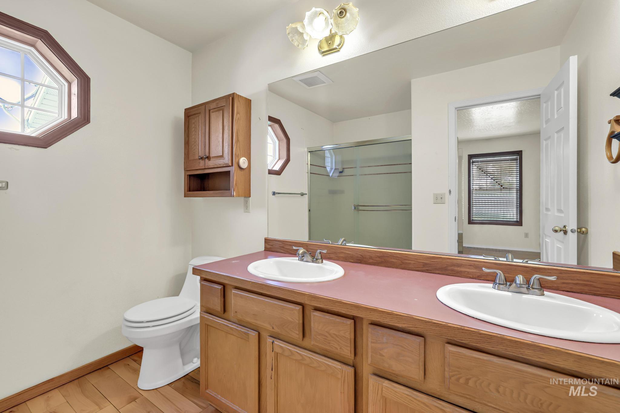 183 Rainbow Dr, Jerome, Idaho 83301, 3 Bedrooms, 2 Bathrooms, Residential For Sale, Price $445,000, 98992529