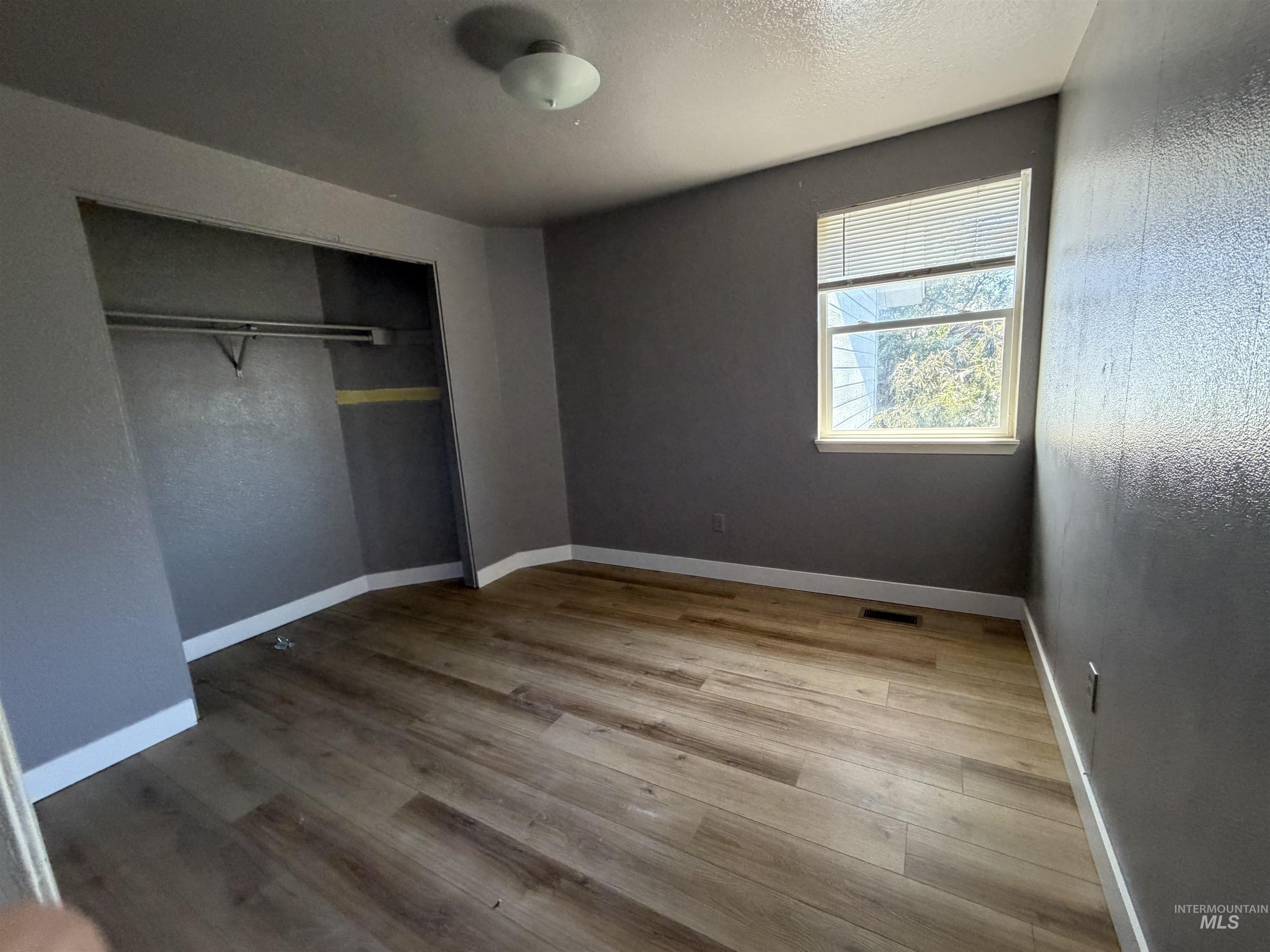 7086 W Belhaven Dr, Boise, Idaho 83714, 3 Bedrooms, 1 Bathroom, Residential For Sale, Price $299,000,MLS 98992532