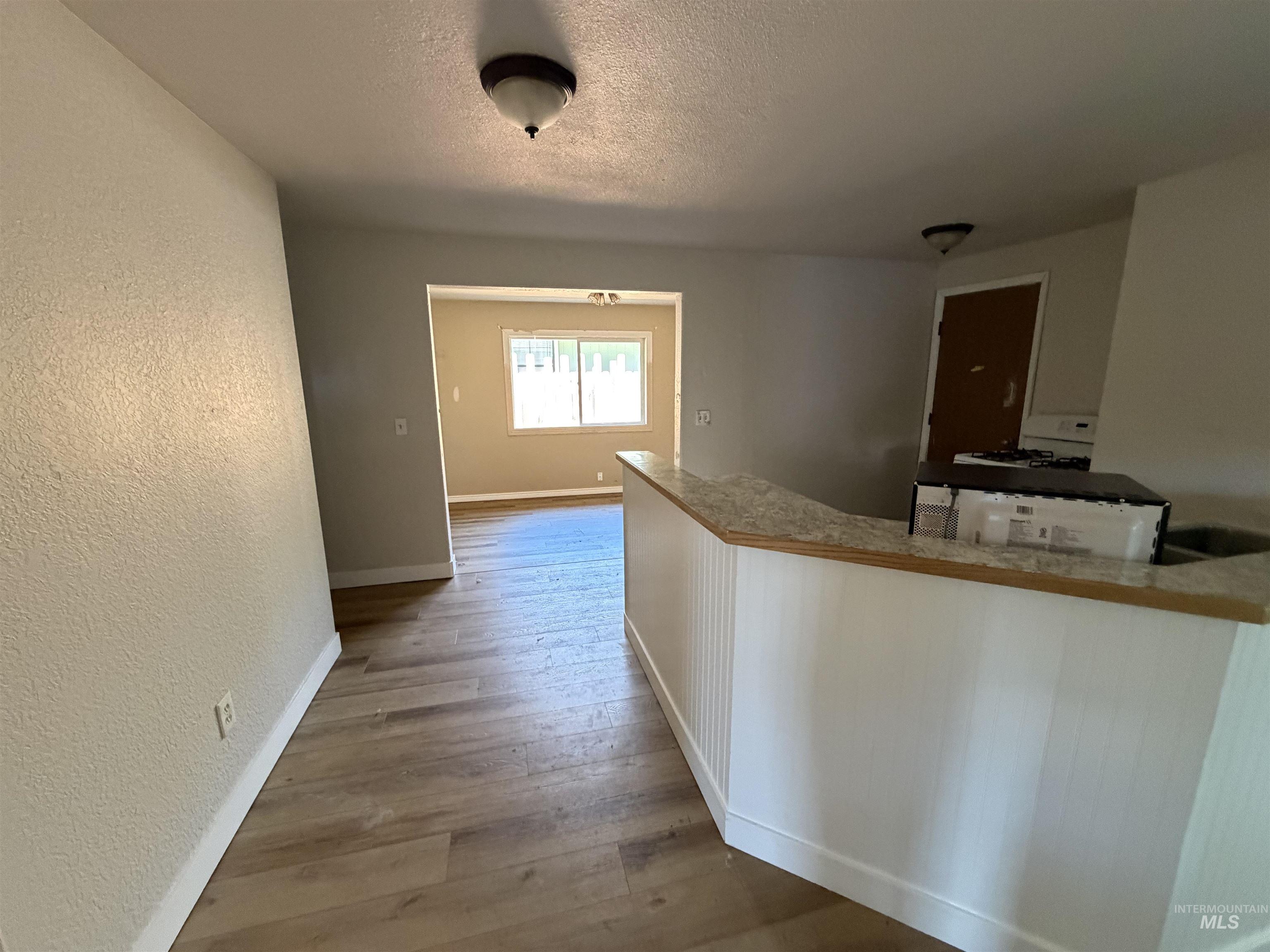 7086 W Belhaven Dr, Boise, Idaho 83714, 3 Bedrooms, 1 Bathroom, Residential For Sale, Price $299,000,MLS 98992532