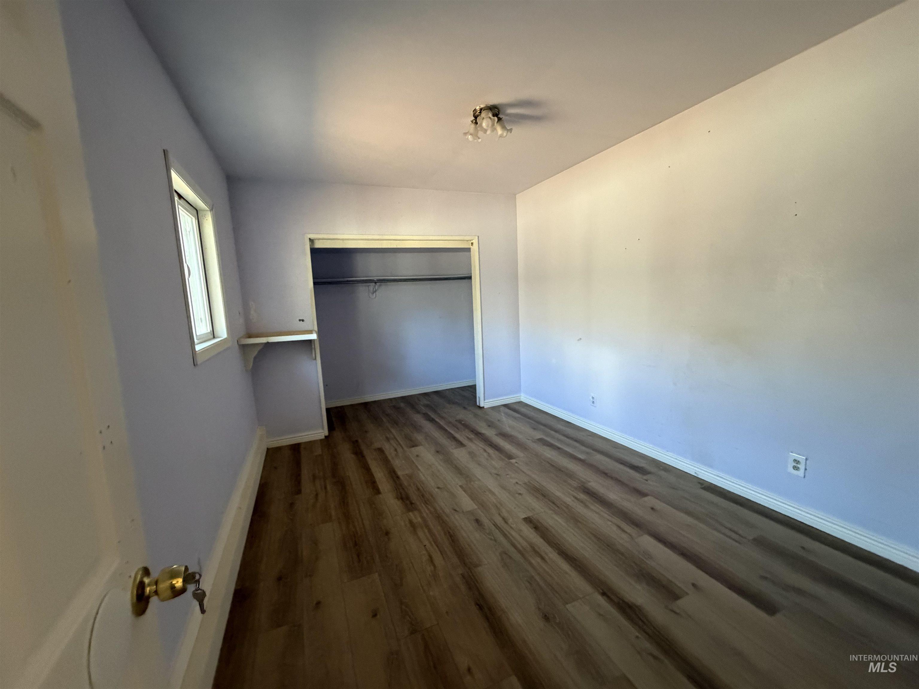 7086 W Belhaven Dr, Boise, Idaho 83714, 3 Bedrooms, 1 Bathroom, Residential For Sale, Price $299,000,MLS 98992532