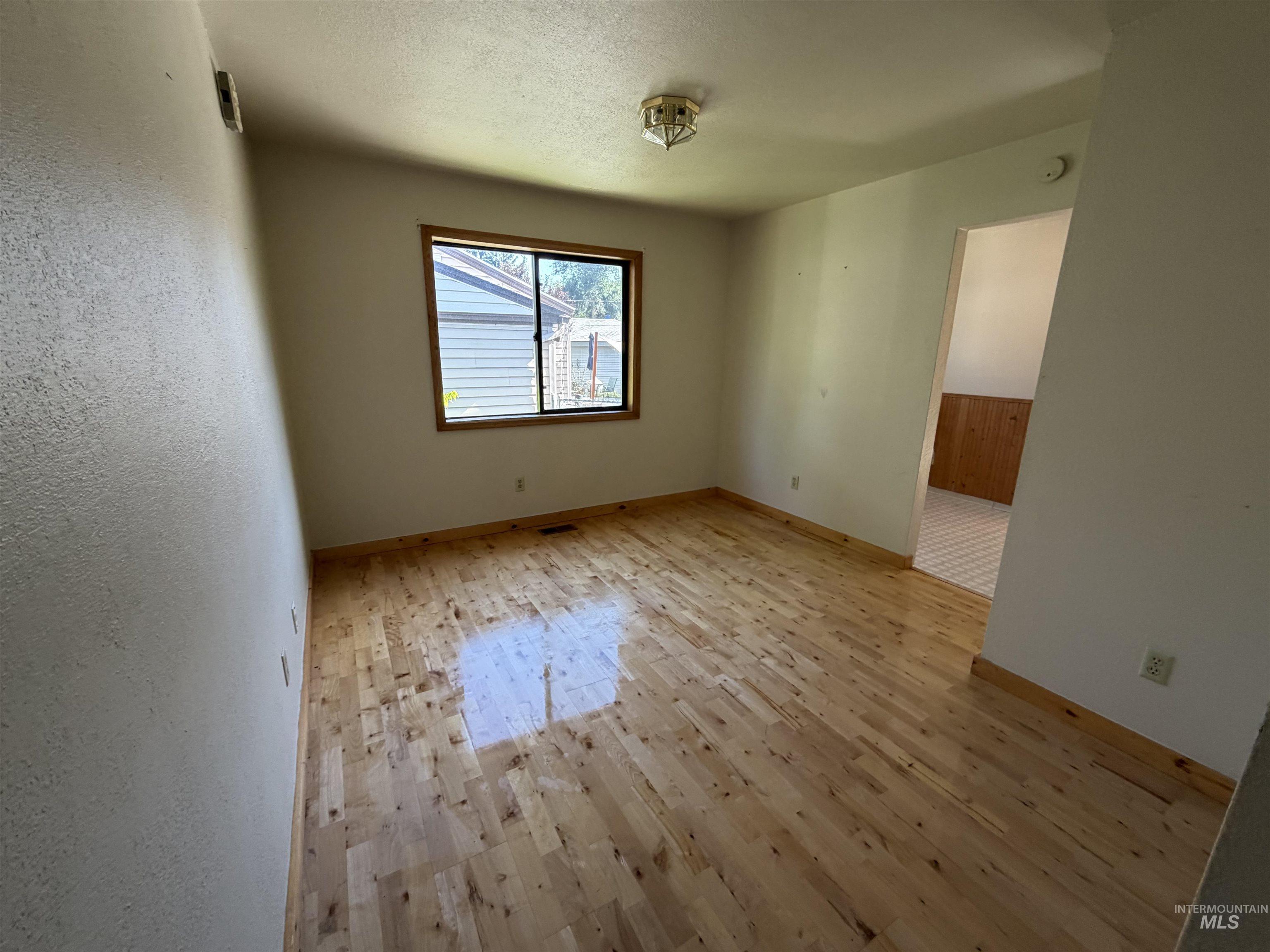 2506 N 32nd Street, Boise, Idaho 83703, 3 Bedrooms, 2 Bathrooms, Residential For Sale, Price $499,000,MLS 98992535