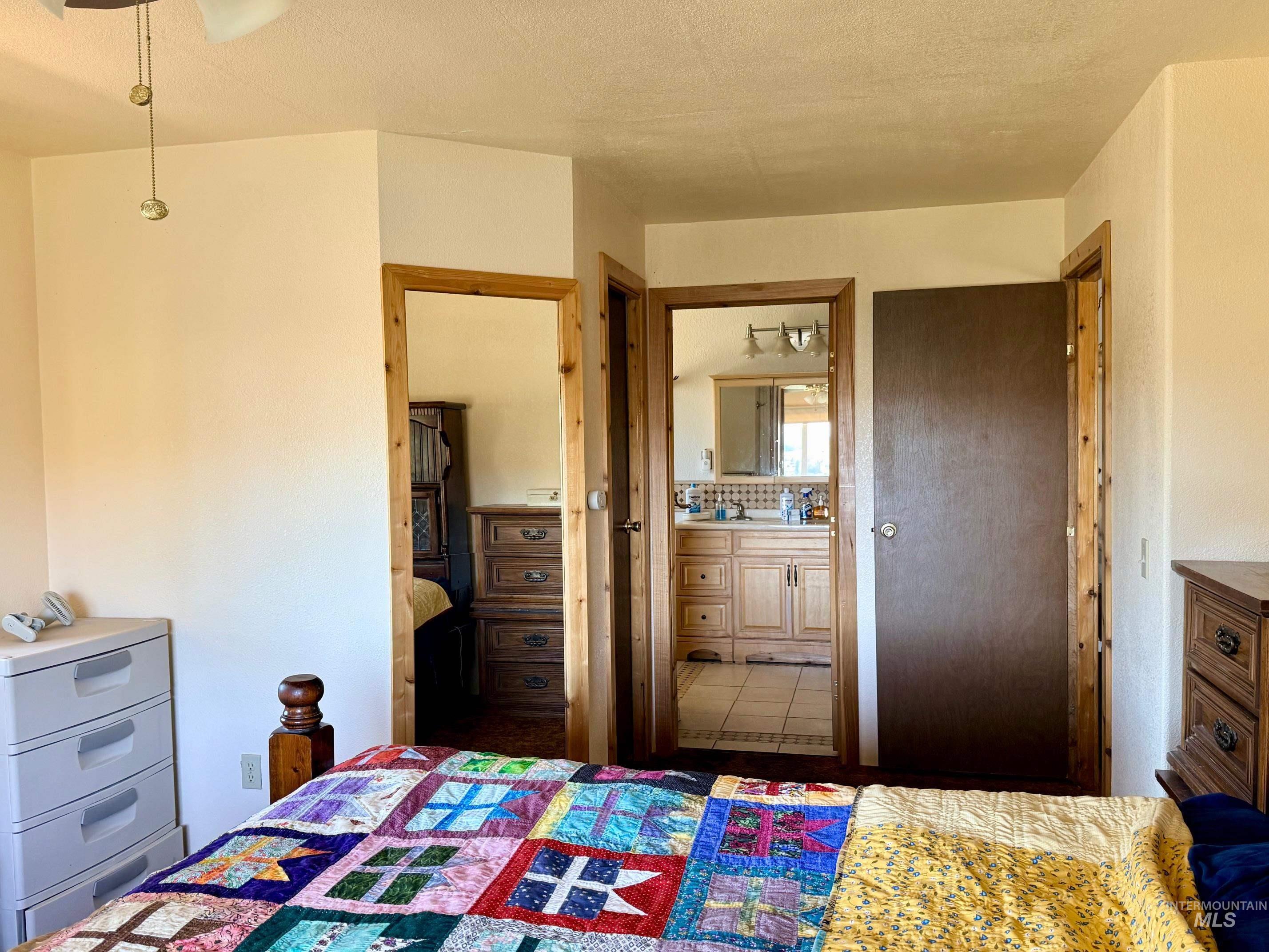 35322 River Rd, Lenore, Idaho 83541, 3 Bedrooms, 2 Bathrooms, Residential For Sale, Price $525,000,MLS 98992536