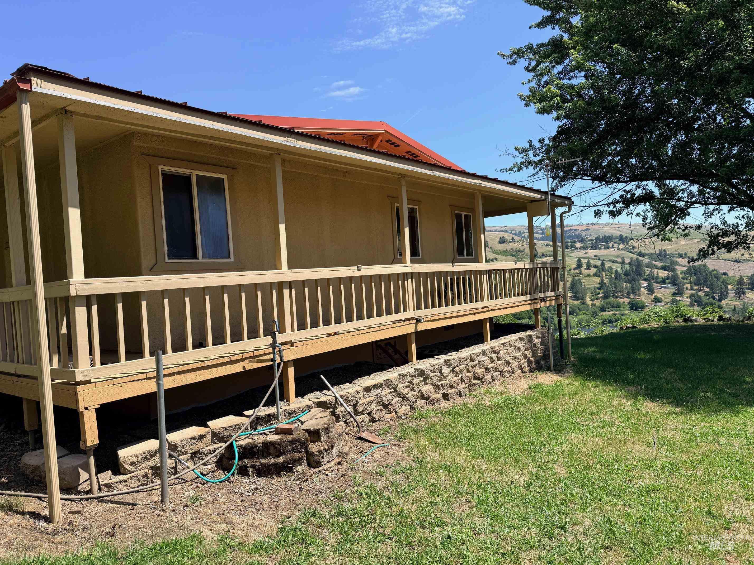35322 River Rd, Lenore, Idaho 83541, 3 Bedrooms, 2 Bathrooms, Residential For Sale, Price $525,000,MLS 98992536