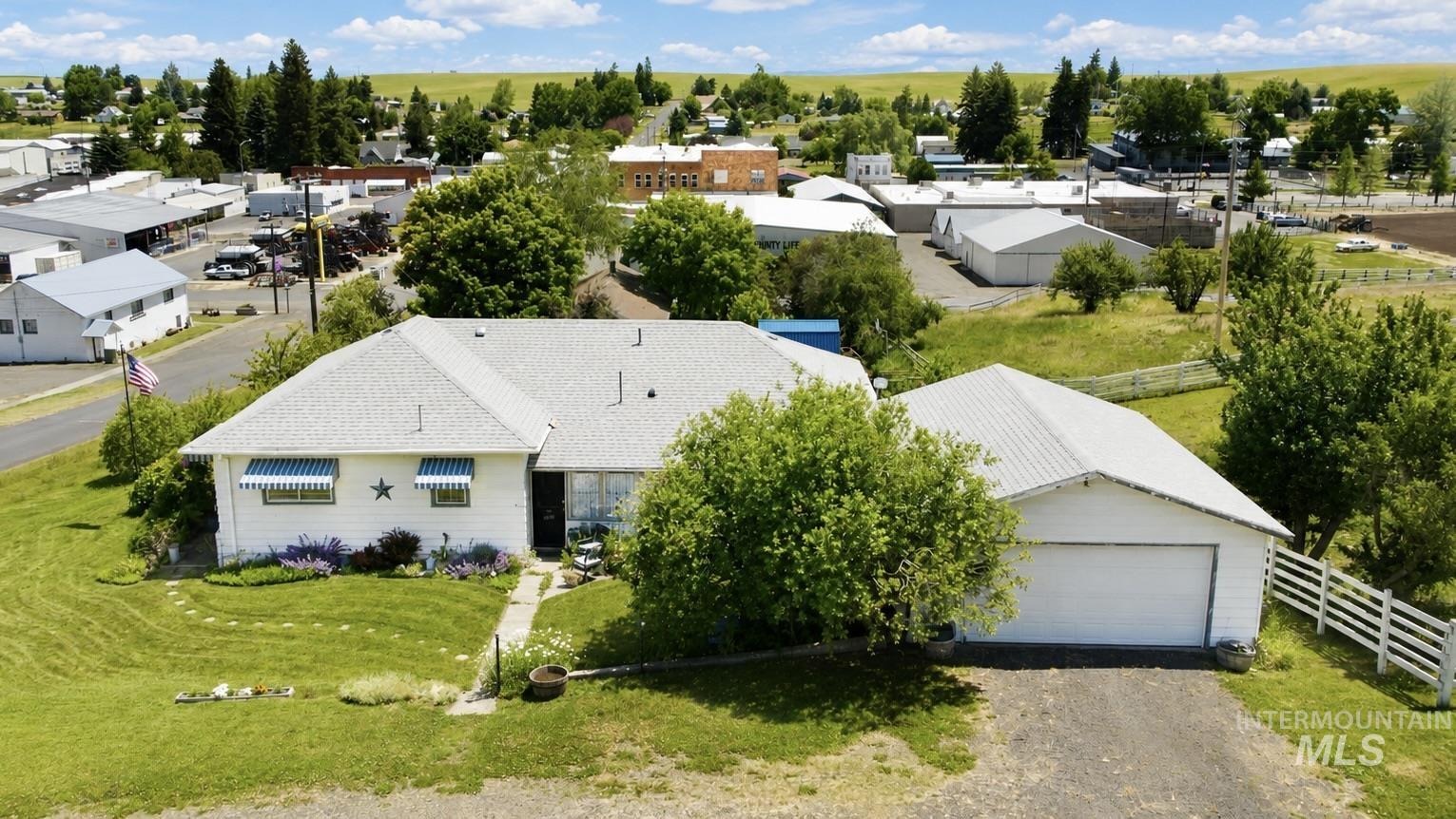 501 Walnut Street, Nezperce, Idaho 83543, 2 Bedrooms, 1 Bathroom, Residential For Sale, Price $239,900, 98992537
