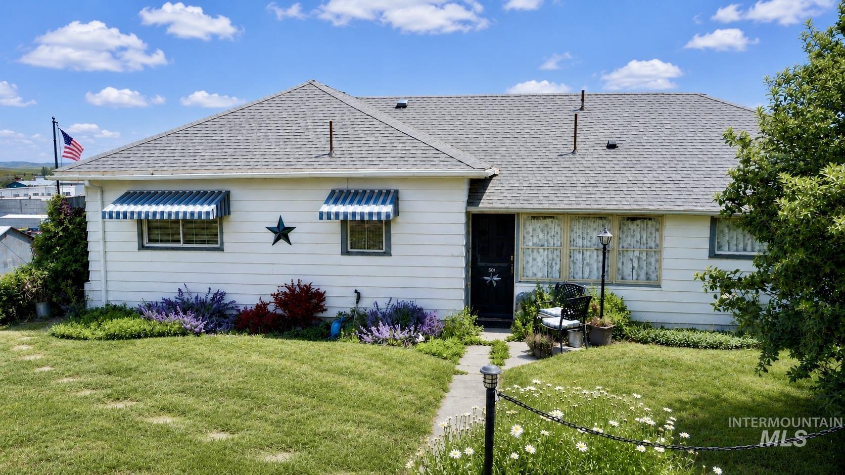 501 Walnut Street, Nezperce, Idaho 83543, 2 Bedrooms, 1 Bathroom, Residential For Sale, Price $239,900, 98992537