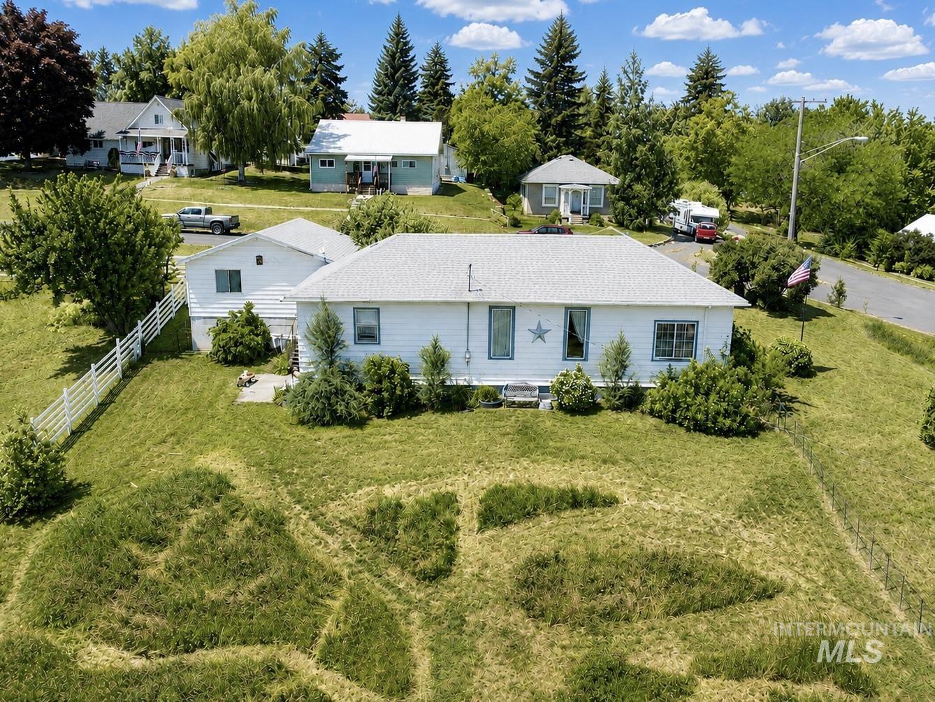 501 Walnut Street, Nezperce, Idaho 83543, 2 Bedrooms, 1 Bathroom, Residential For Sale, Price $239,900, 98992537