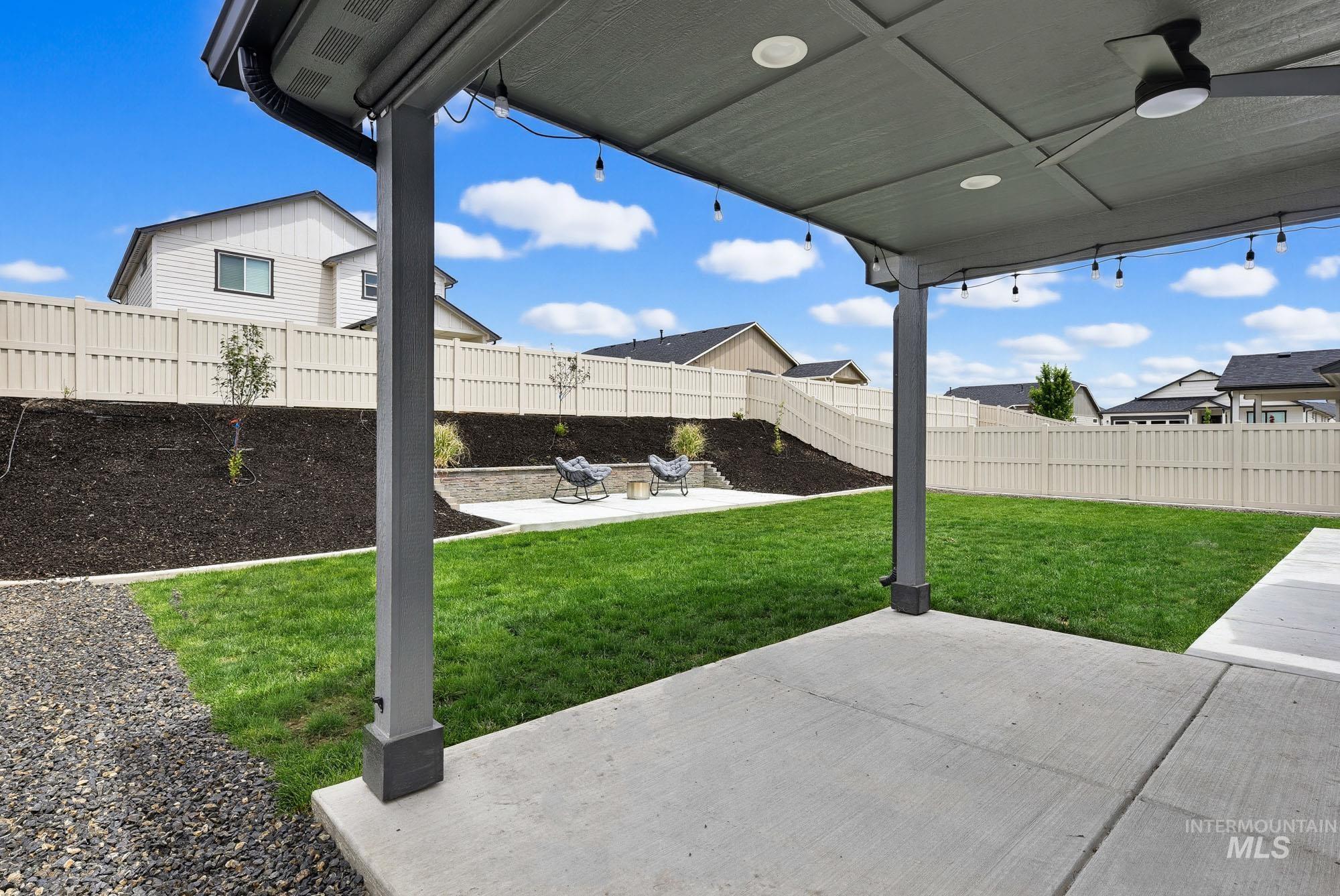 10212 W Trident Ridge Dr, Star, Idaho 83669-6431, 3 Bedrooms, 2 Bathrooms, Residential For Sale, Price $449,000,MLS 98992538