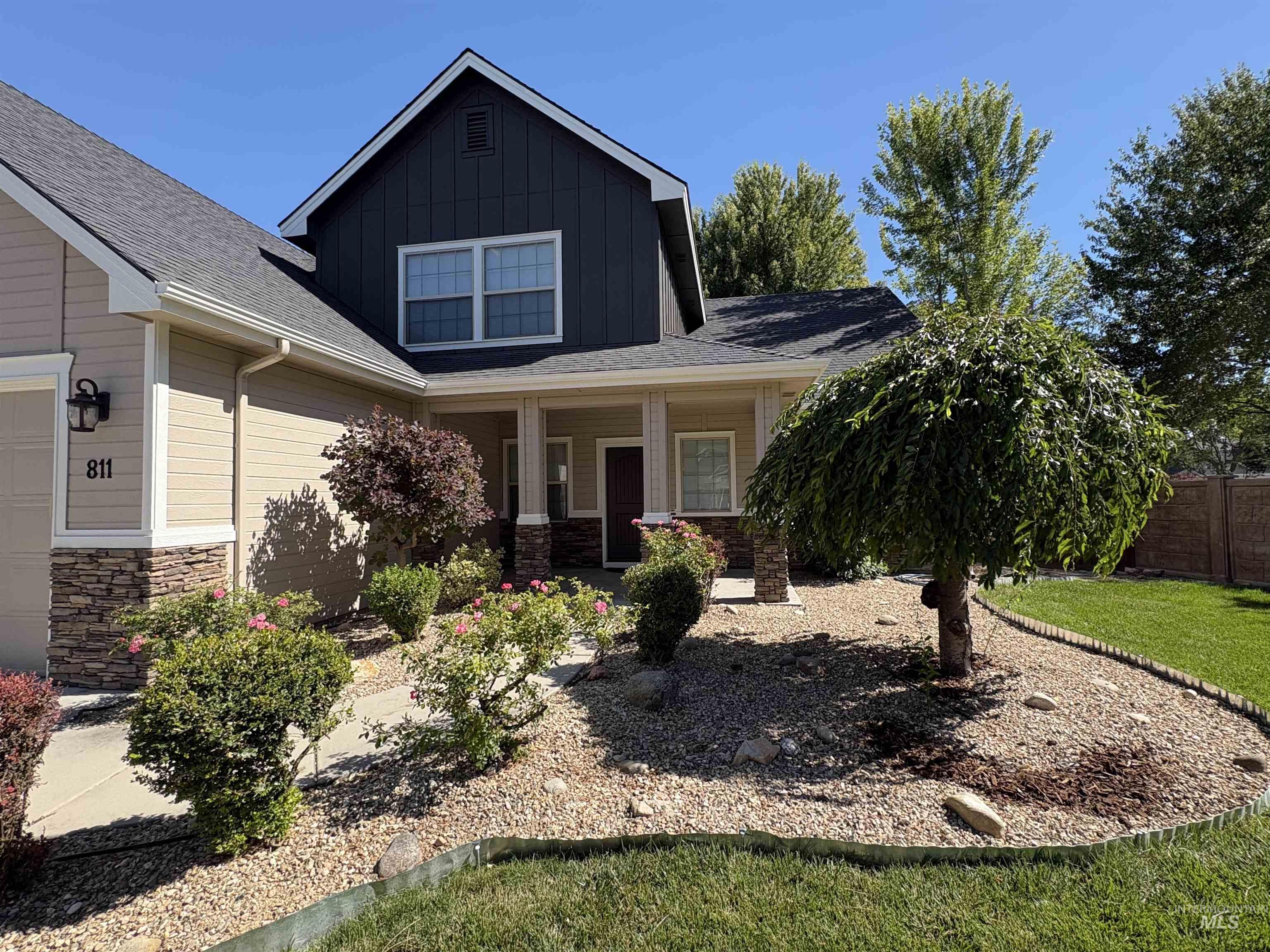 811 E Silver Torch, Meridian, Idaho 83646, 4 Bedrooms, 2.5 Bathrooms, Residential For Sale, Price $675,000,MLS 98992540
