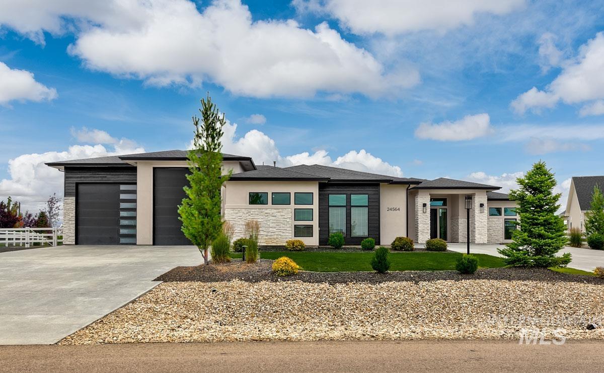 24564 Regal Rd, Middleton, Idaho 83644, 3 Bedrooms, 3.5 Bathrooms, Residential For Sale, Price $1,359,900, 98992541