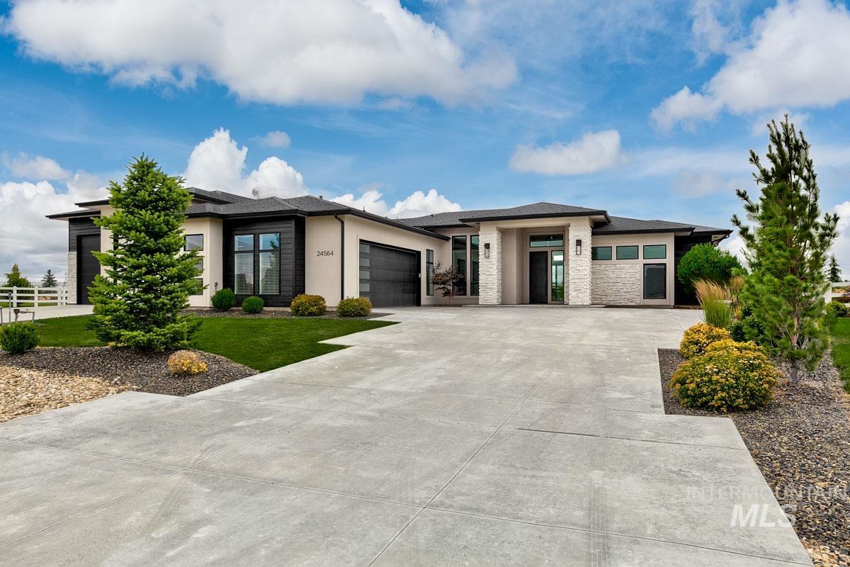 24564 Regal Rd, Middleton, Idaho 83644, 3 Bedrooms, 3.5 Bathrooms, Residential For Sale, Price $1,359,900, 98992541