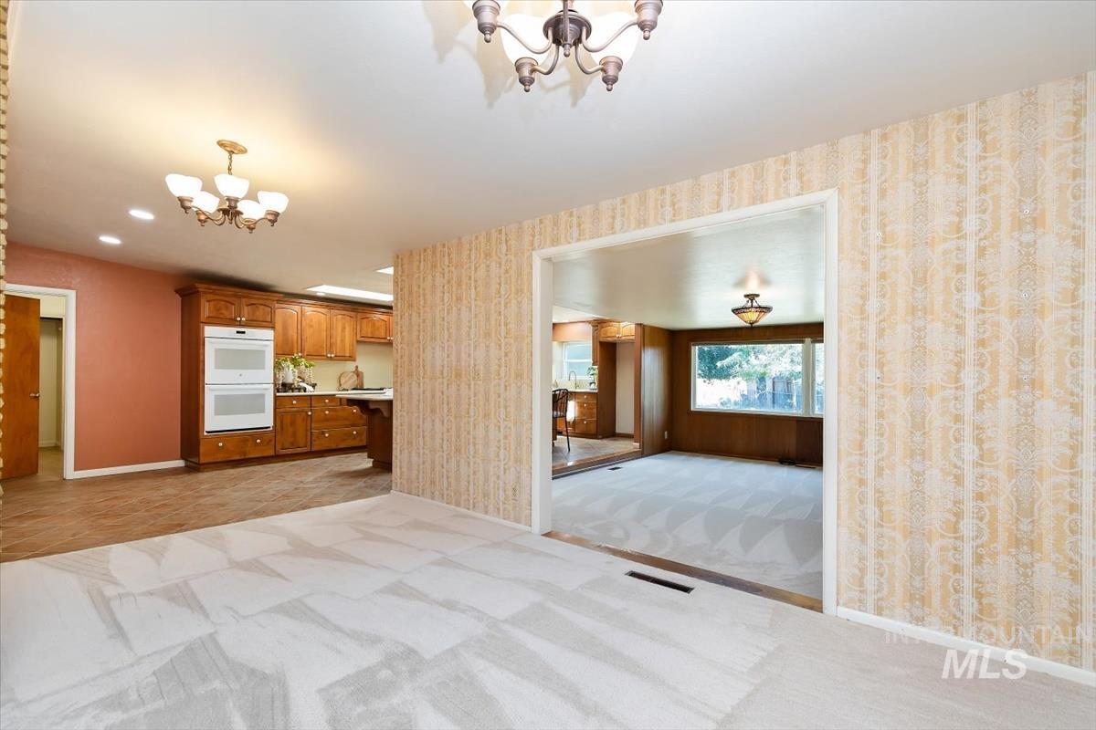 7634 W Cambridge Dr, Boise, Idaho 83704, 4 Bedrooms, 1.5 Bathrooms, Residential For Sale, Price $485,000,MLS 98992542