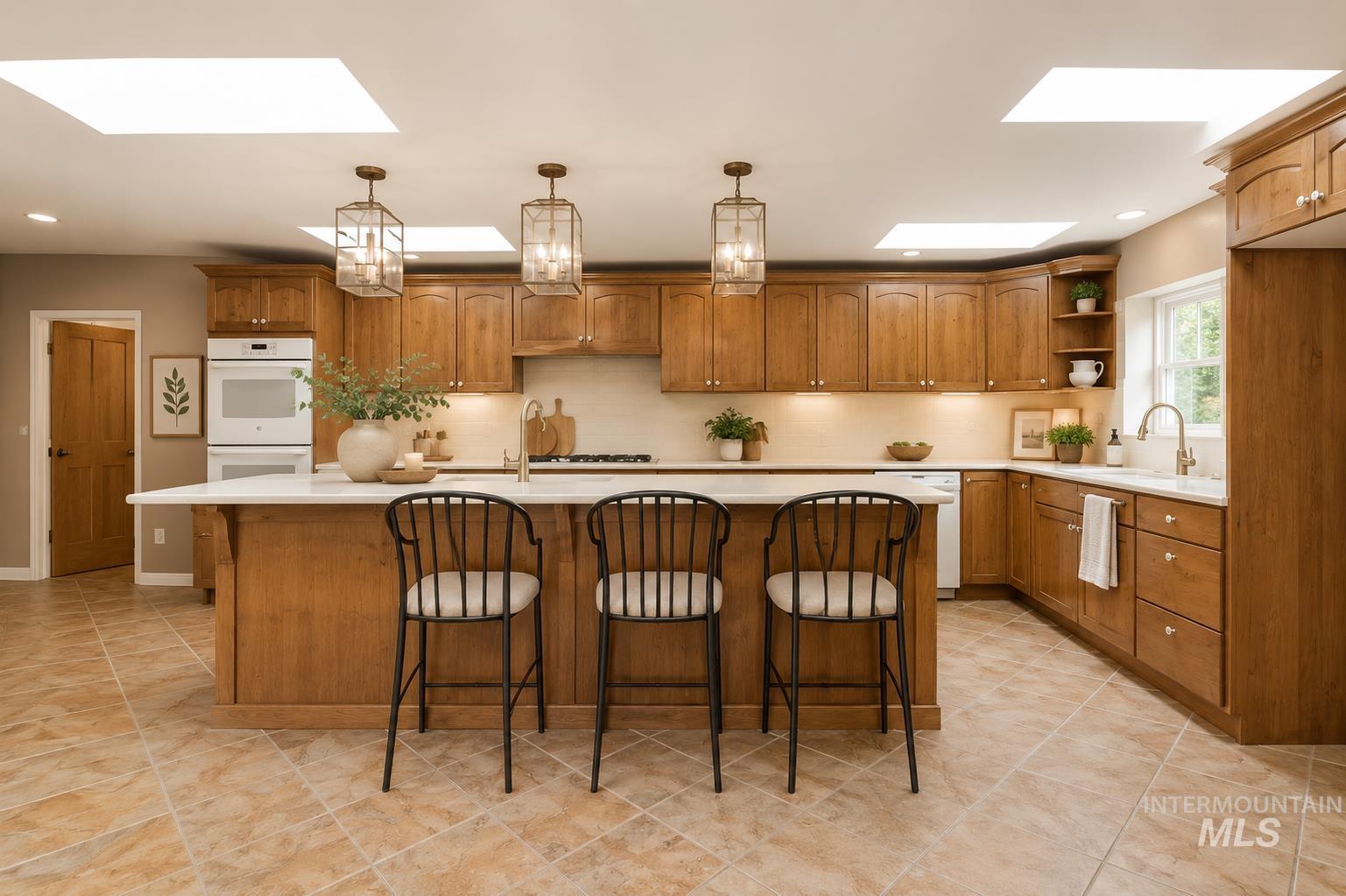 7634 W Cambridge Dr, Boise, Idaho 83704, 4 Bedrooms, 1.5 Bathrooms, Residential For Sale, Price $485,000,MLS 98992542