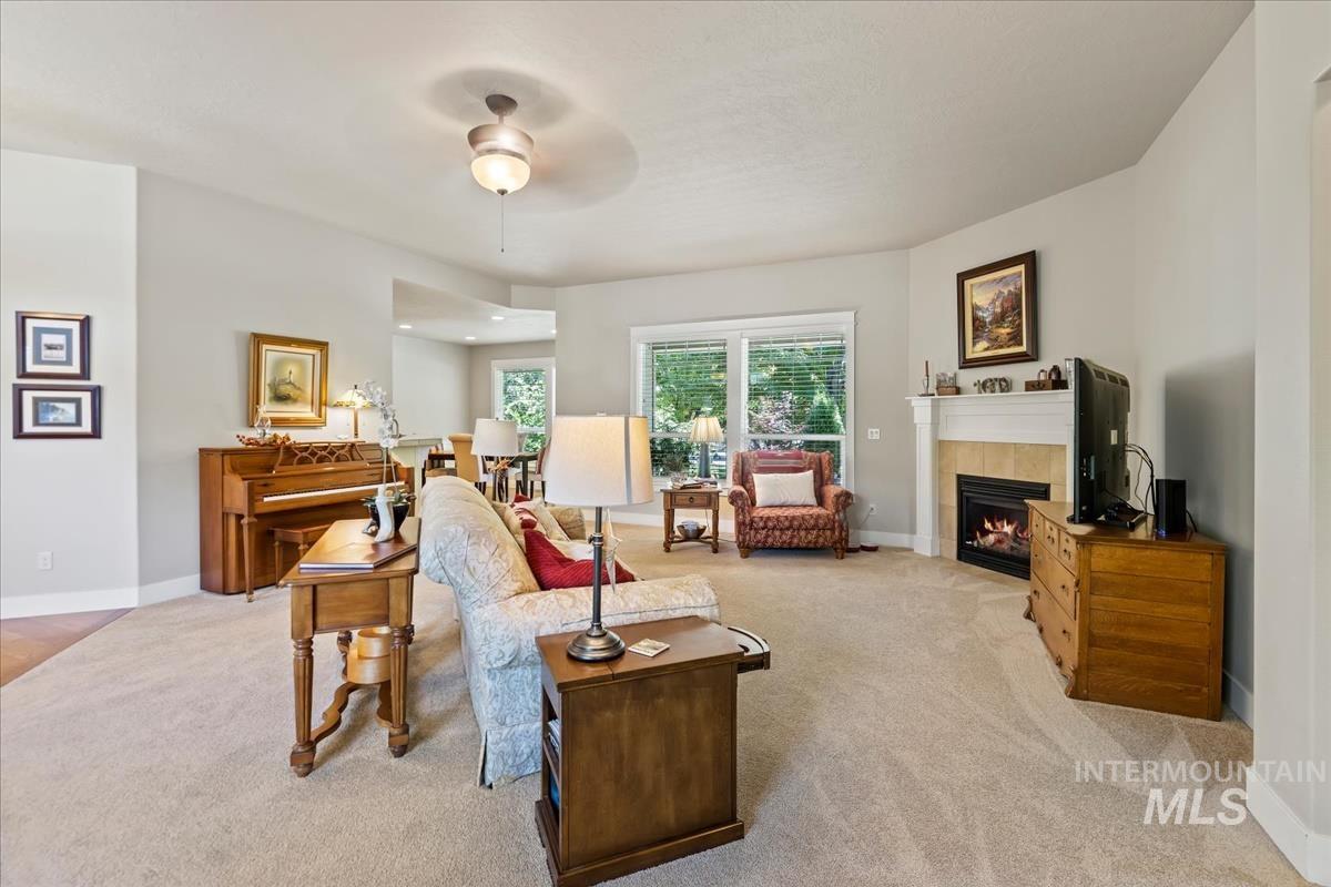 12306 S Carriage Hill Way, Nampa, Idaho 83686, 3 Bedrooms, 2 Bathrooms, Residential For Sale, Price $560,000,MLS 98992543