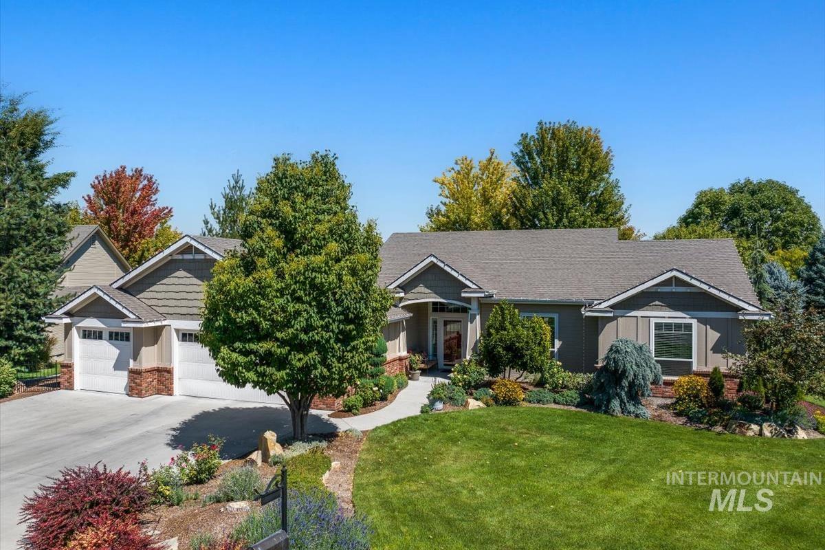 12306 S Carriage Hill Way, Nampa, Idaho 83686, 3 Bedrooms, 2 Bathrooms, Residential For Sale, Price $560,000,MLS 98992543