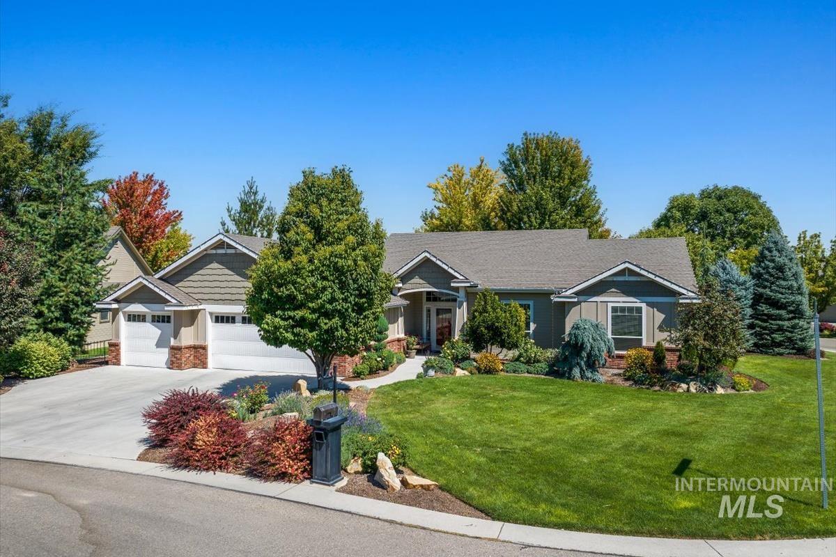 12306 S Carriage Hill Way, Nampa, Idaho 83686, 3 Bedrooms, 2 Bathrooms, Residential For Sale, Price $560,000,MLS 98992543
