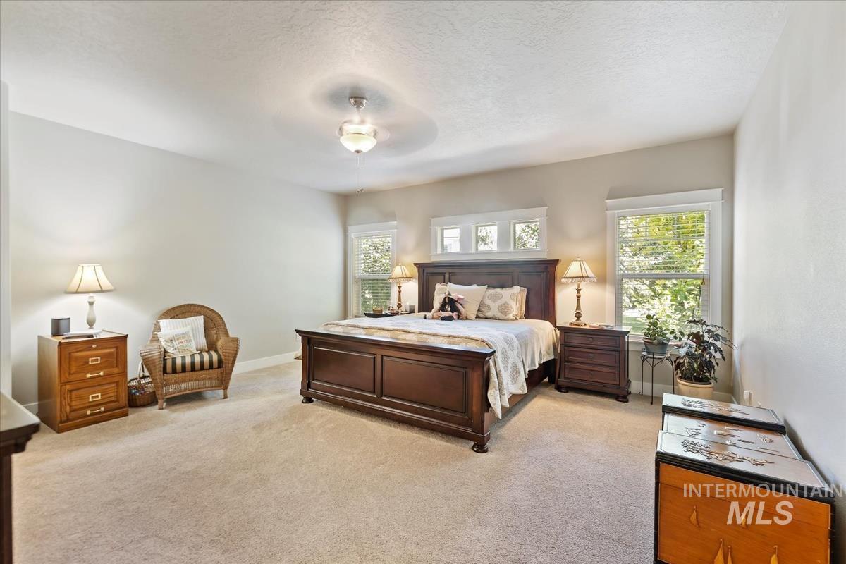 12306 S Carriage Hill Way, Nampa, Idaho 83686, 3 Bedrooms, 2 Bathrooms, Residential For Sale, Price $560,000,MLS 98992543