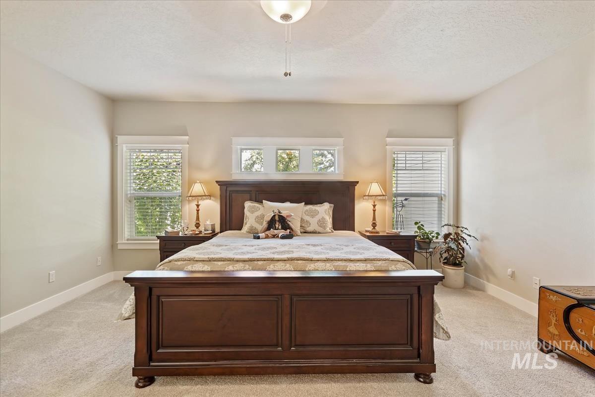 12306 S Carriage Hill Way, Nampa, Idaho 83686, 3 Bedrooms, 2 Bathrooms, Residential For Sale, Price $560,000,MLS 98992543