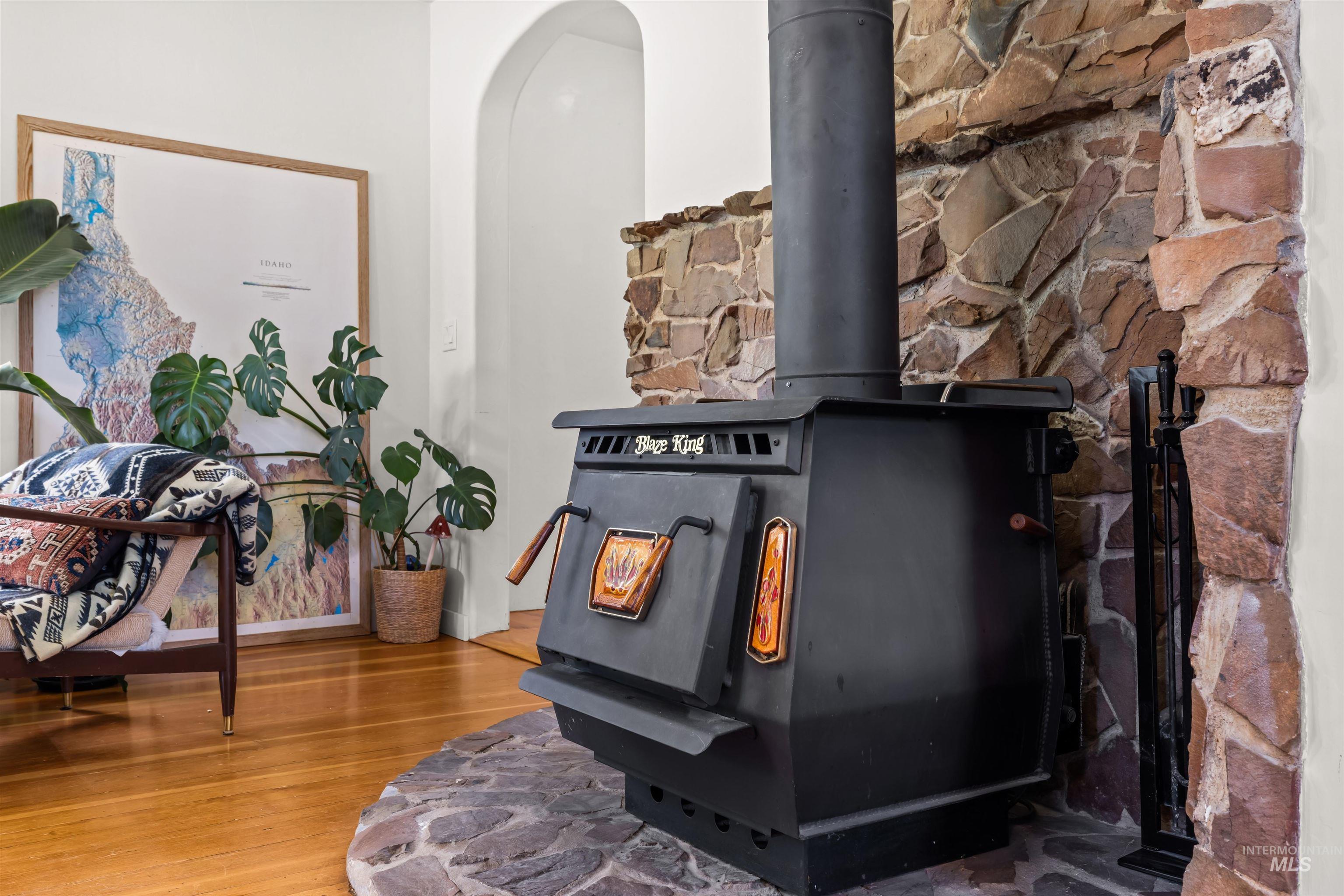 111 N Aspen Drive, Hailey, Idaho 83333, 4 Bedrooms, 2 Bathrooms, Residential For Sale, Price $995,000, 98992545