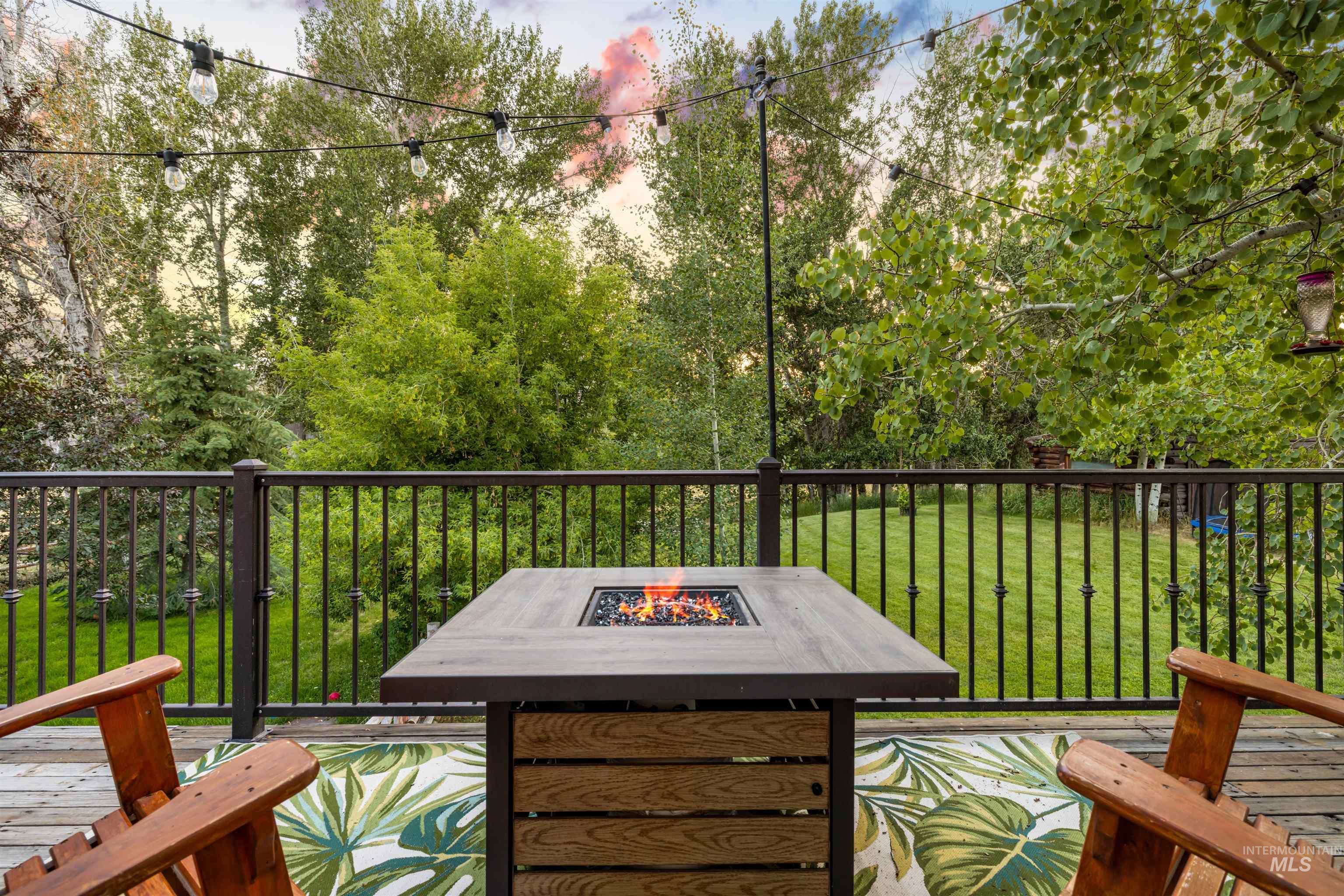 111 N Aspen Drive, Hailey, Idaho 83333, 4 Bedrooms, 2 Bathrooms, Residential For Sale, Price $995,000, 98992545
