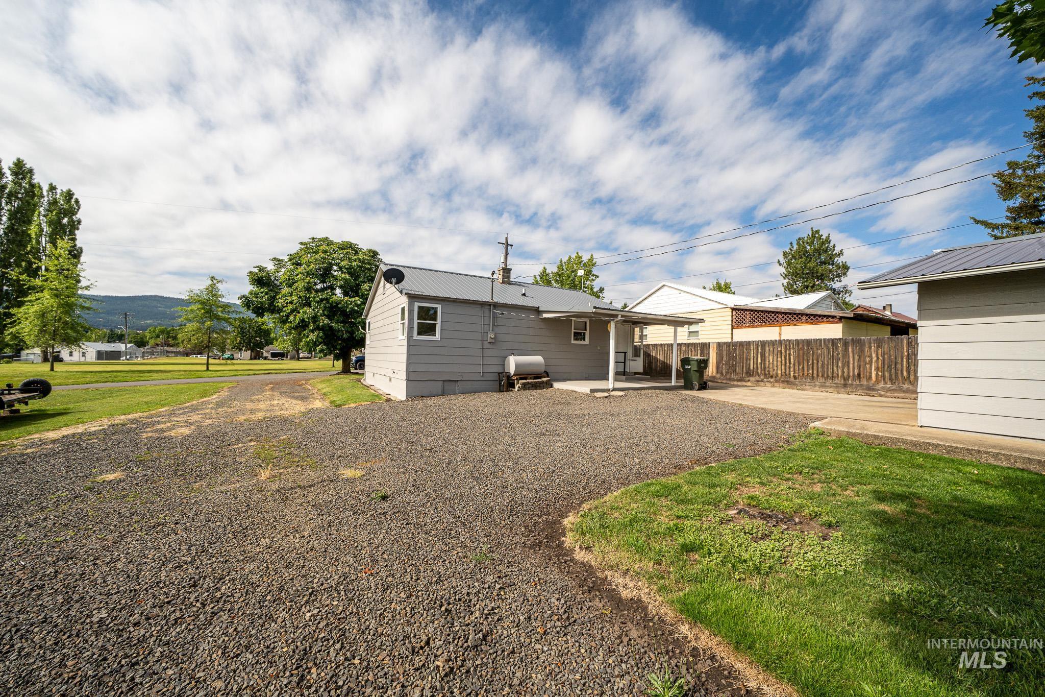 311 Cunningham Street, Grangeville, Idaho 83530, 2 Bedrooms, 1 Bathroom, Residential For Sale, Price $275,000,MLS 98992549