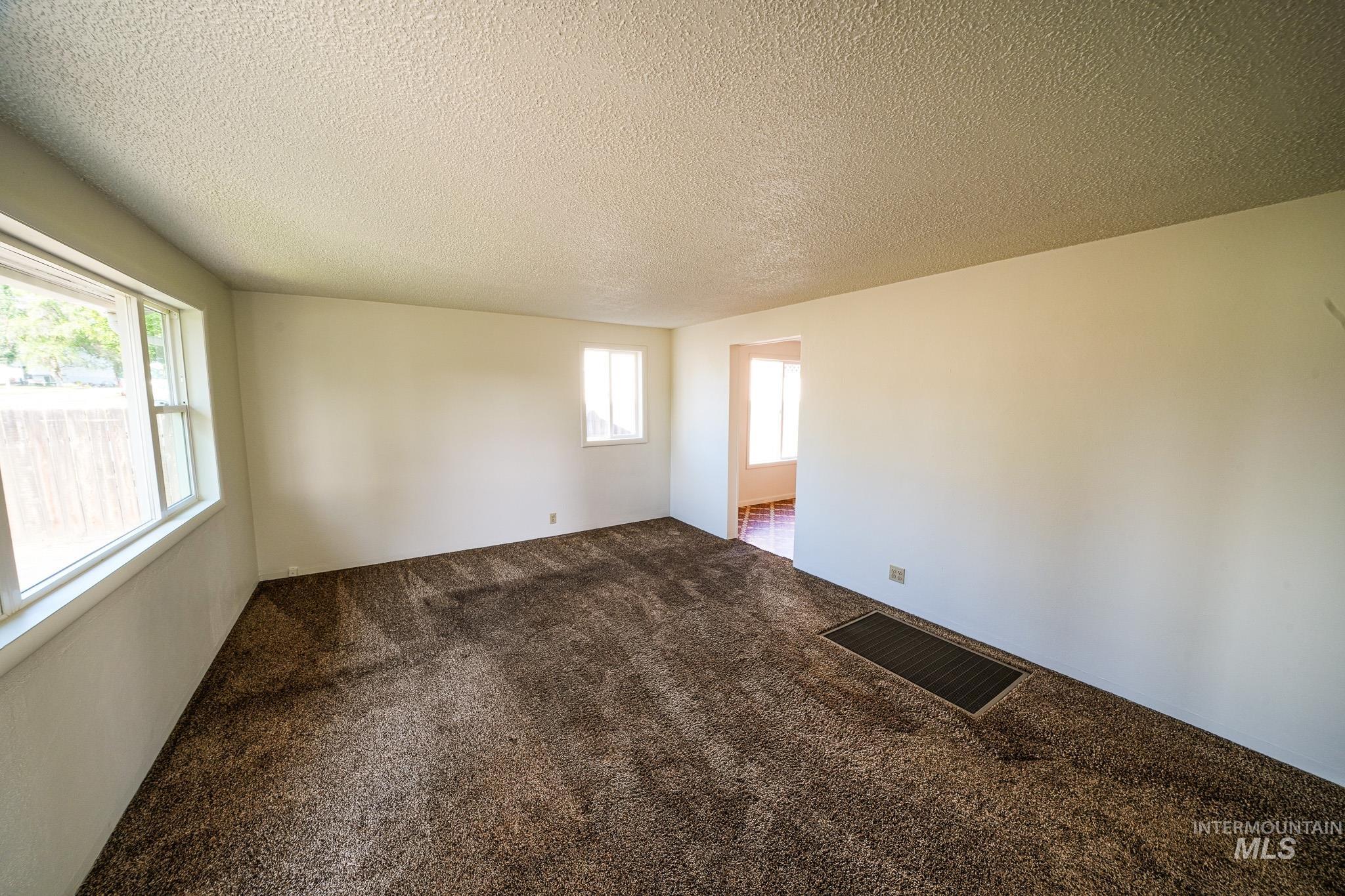311 Cunningham Street, Grangeville, Idaho 83530, 2 Bedrooms, 1 Bathroom, Residential For Sale, Price $275,000,MLS 98992549