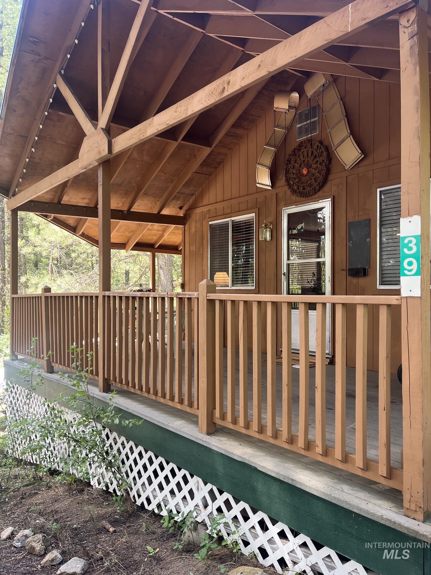 39 Mayflower Mine Rd, Placerville, Idaho 83666, 2 Bedrooms, 1 Bathroom, Residential For Sale, Price $237,500, 98992550
