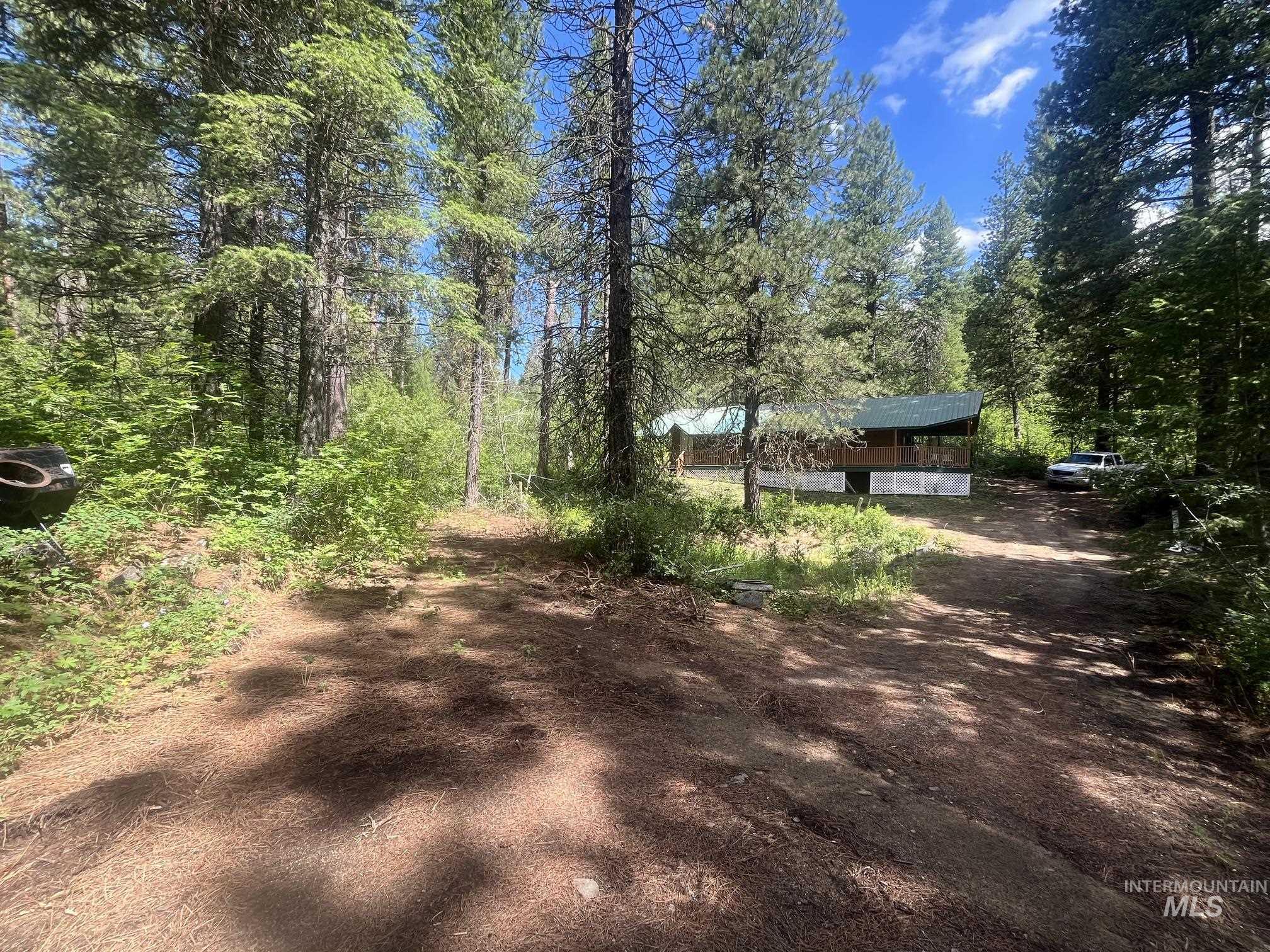 39 Mayflower Mine Rd, Placerville, Idaho 83666, 2 Bedrooms, 1 Bathroom, Residential For Sale, Price $237,500, 98992550