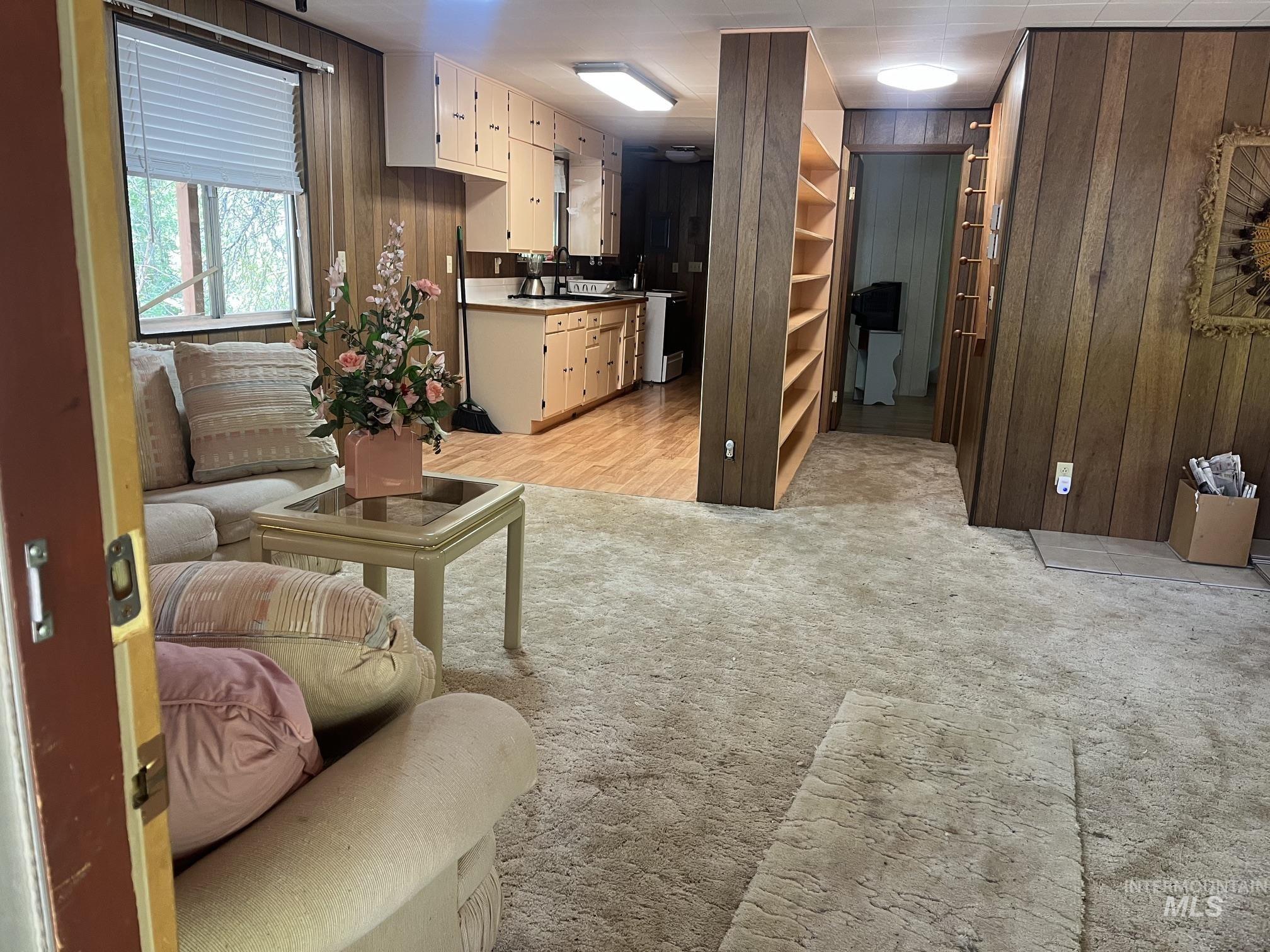 39 Mayflower Mine Rd, Placerville, Idaho 83666, 2 Bedrooms, 1 Bathroom, Residential For Sale, Price $237,500, 98992550