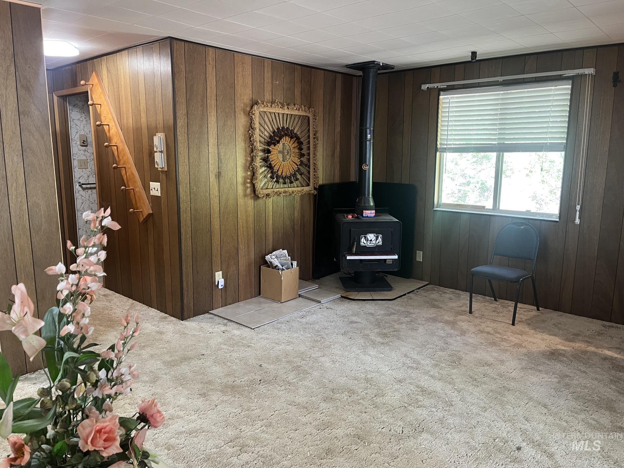 39 Mayflower Mine Rd, Placerville, Idaho 83666, 2 Bedrooms, 1 Bathroom, Residential For Sale, Price $237,500, 98992550