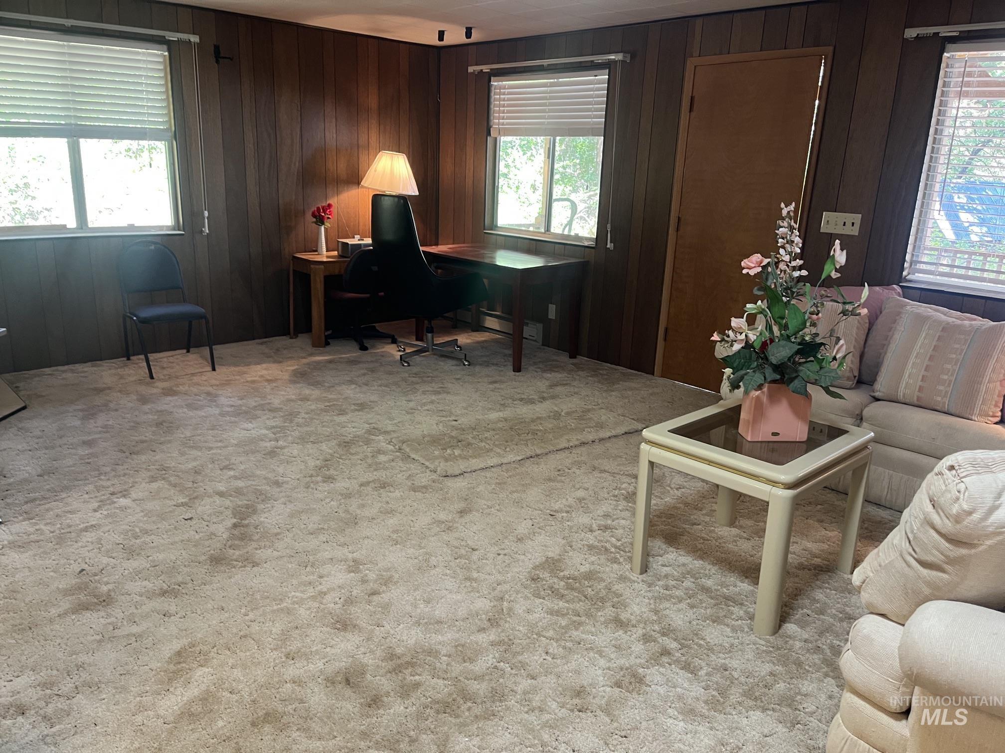 39 Mayflower Mine Rd, Placerville, Idaho 83666, 2 Bedrooms, 1 Bathroom, Residential For Sale, Price $237,500, 98992550