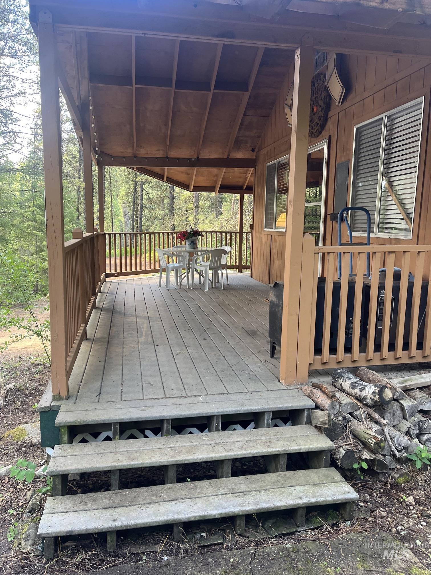 39 Mayflower Mine Rd, Placerville, Idaho 83666, 2 Bedrooms, 1 Bathroom, Residential For Sale, Price $237,500, 98992550