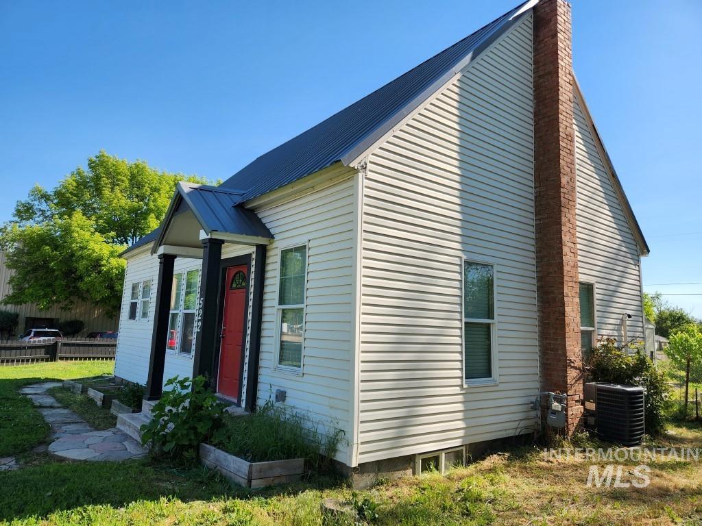 522 N 9th St, Payette, Idaho 83661, 3 Bedrooms, 2 Bathrooms, Rental For Rent, Price $1,750, 98992551
