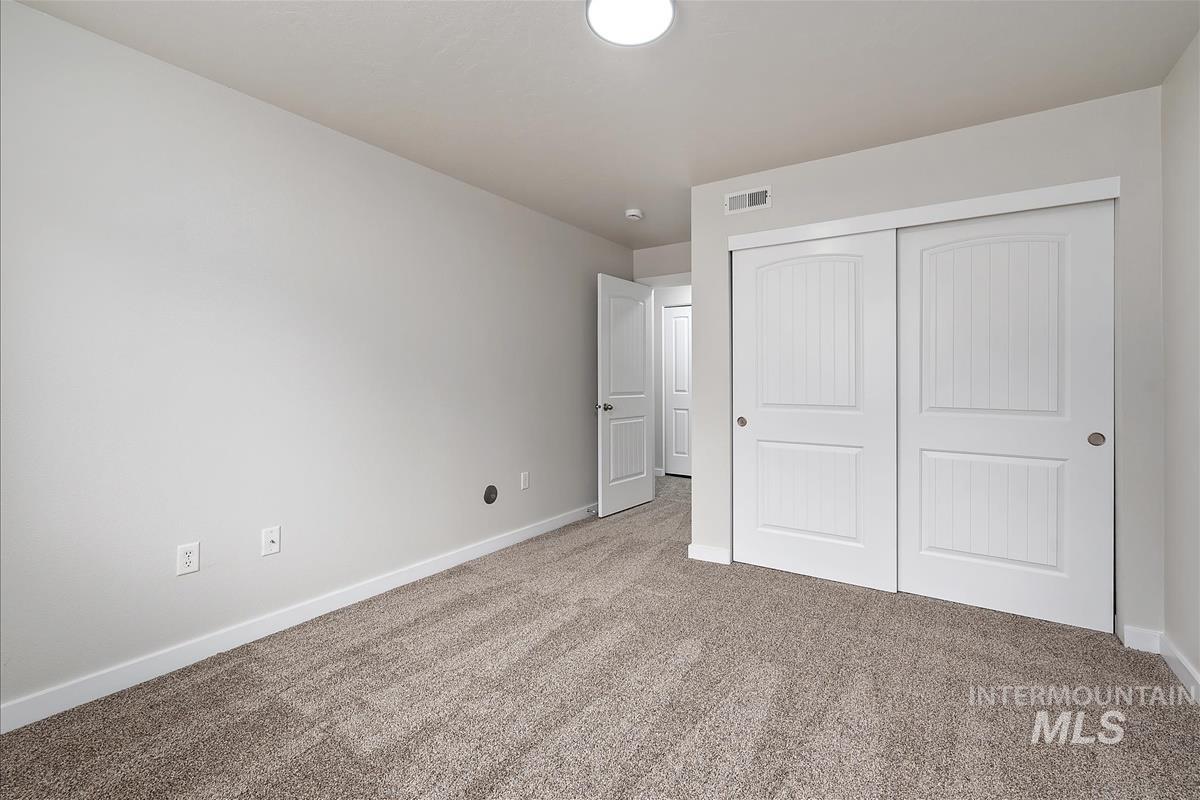 8974 W Candleston Ln, Boise, Idaho 83709, 2 Bedrooms, 2 Bathrooms, Residential For Sale, Price $299,900,MLS 98992555