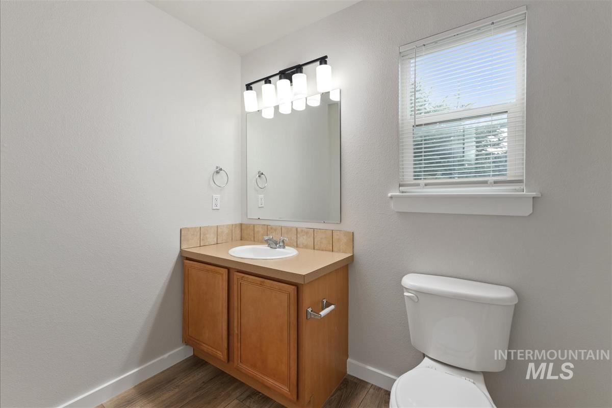 8974 W Candleston Ln, Boise, Idaho 83709, 2 Bedrooms, 2 Bathrooms, Residential For Sale, Price $299,900,MLS 98992555