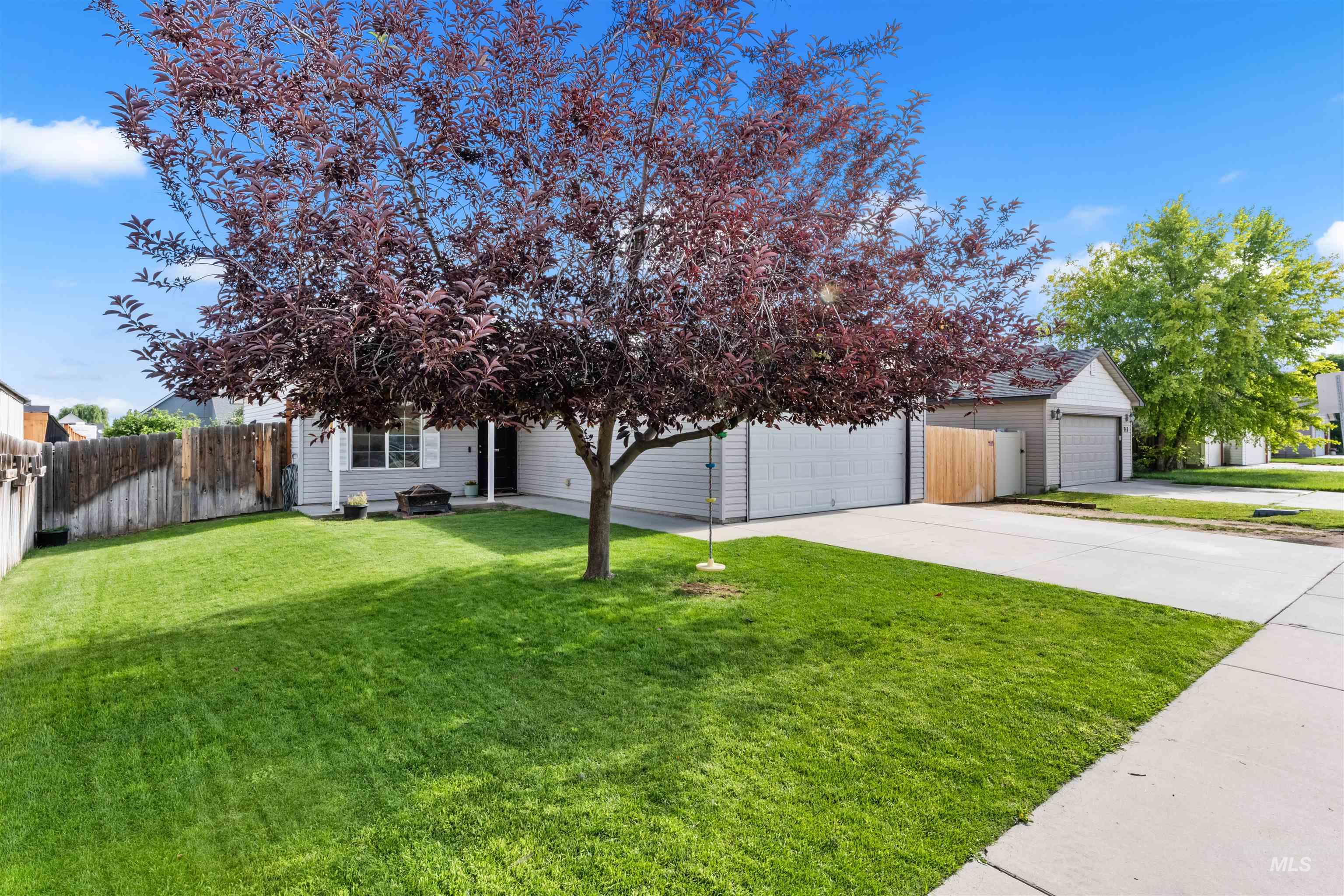 698 E Great Bear Street, Kuna, Idaho 83634, 3 Bedrooms, 2 Bathrooms, Residential For Sale, Price $365,000, 98992556