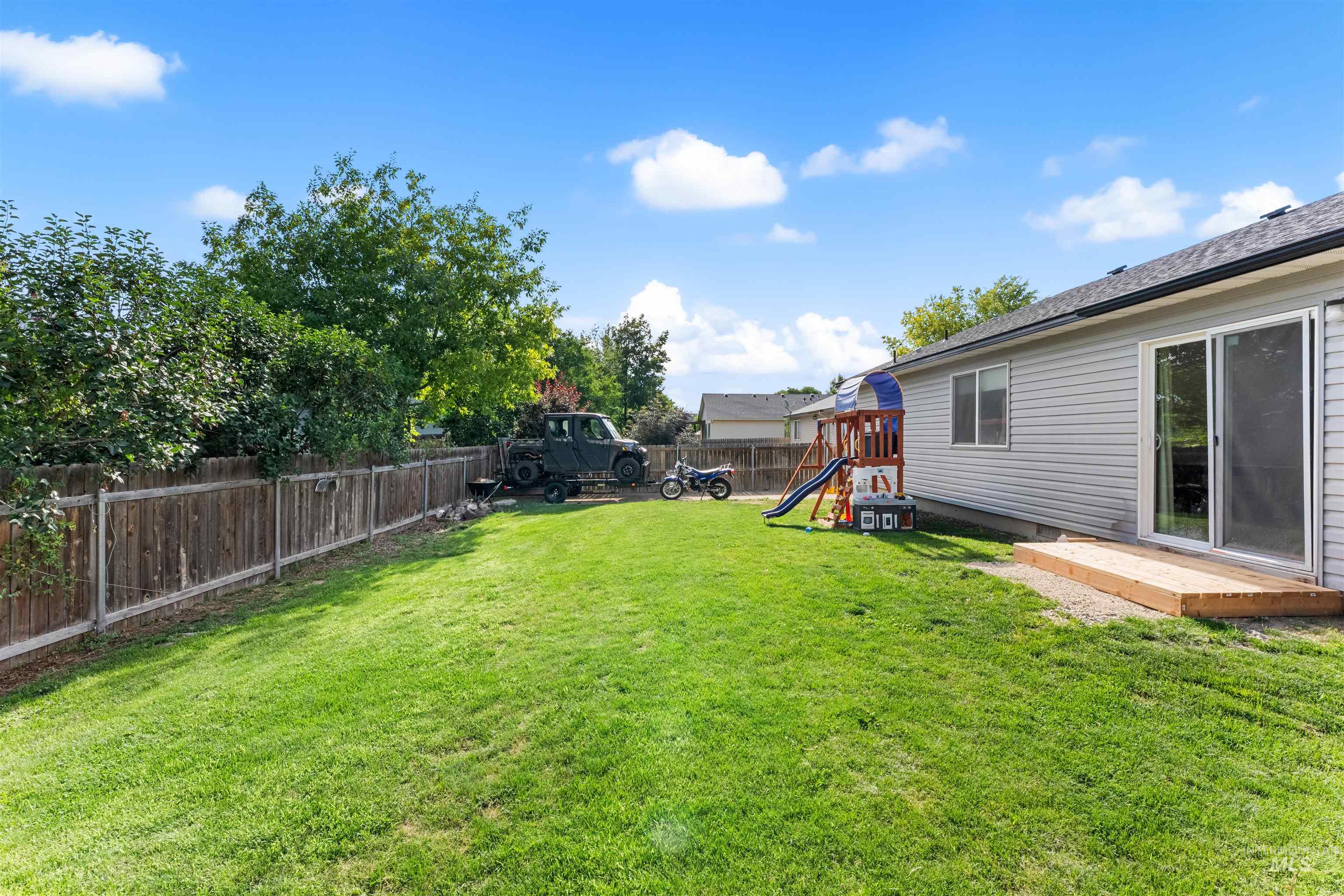 698 E Great Bear Street, Kuna, Idaho 83634, 3 Bedrooms, 2 Bathrooms, Residential For Sale, Price $365,000, 98992556