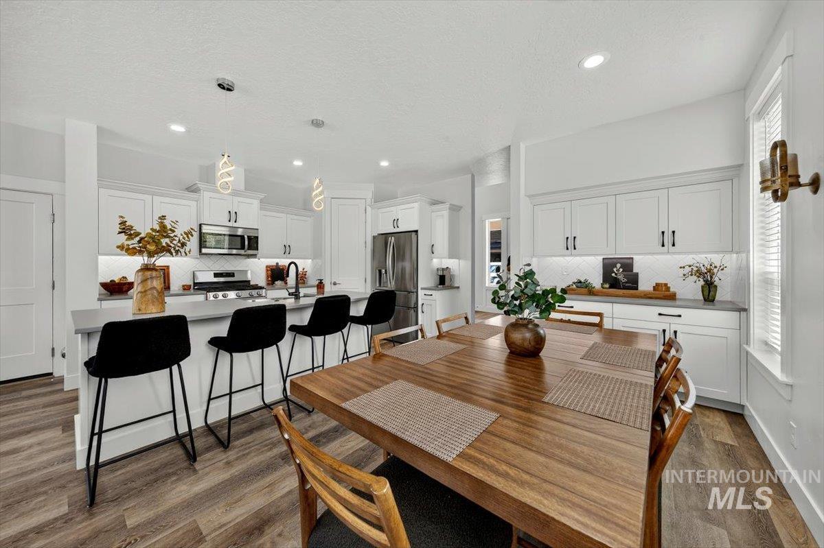 1428 E Star Dr, Meridian, Idaho 83646, 3 Bedrooms, 2.5 Bathrooms, Residential For Sale, Price $515,000,MLS 98992557