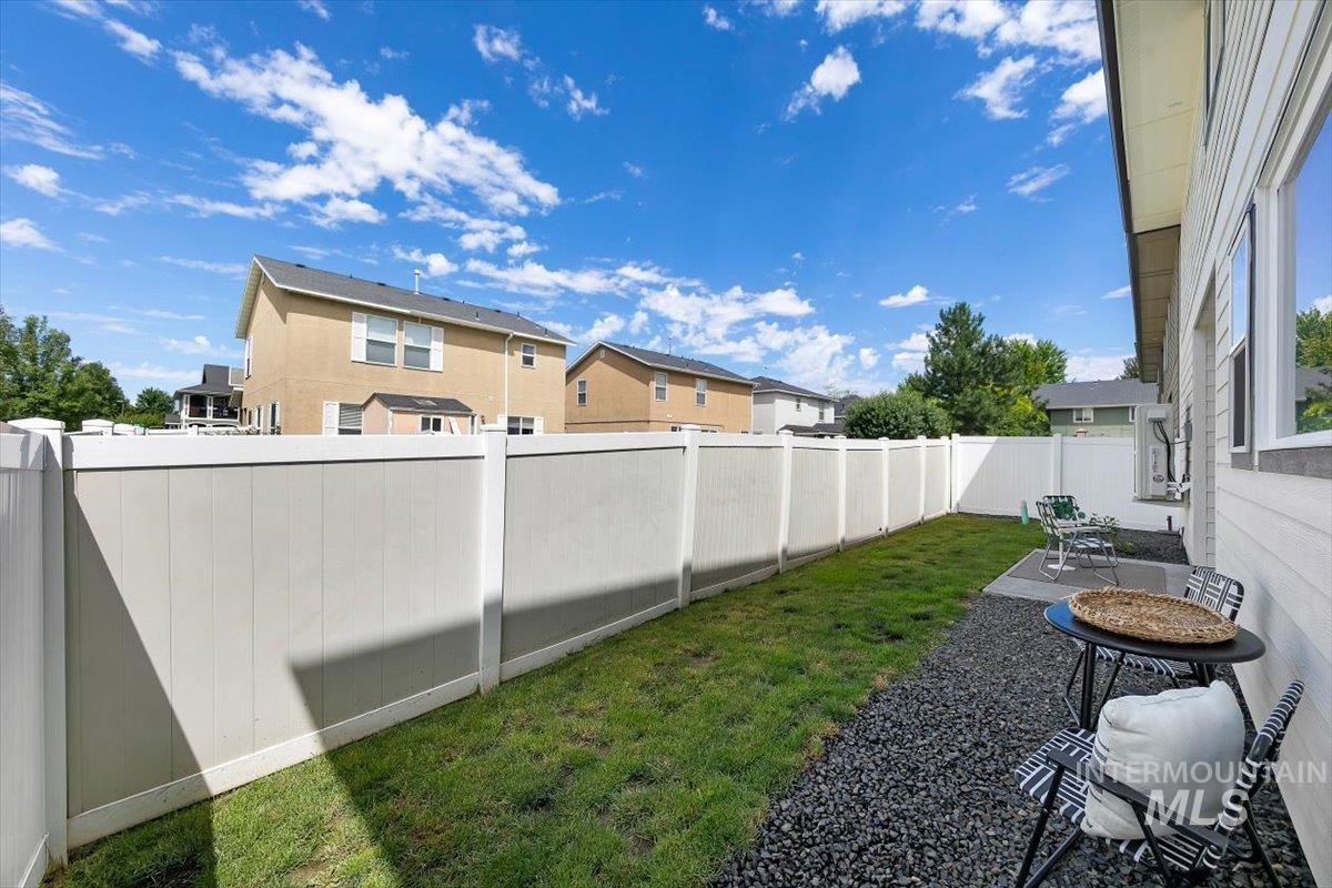1428 E Star Dr, Meridian, Idaho 83646, 3 Bedrooms, 2.5 Bathrooms, Residential For Sale, Price $515,000,MLS 98992557