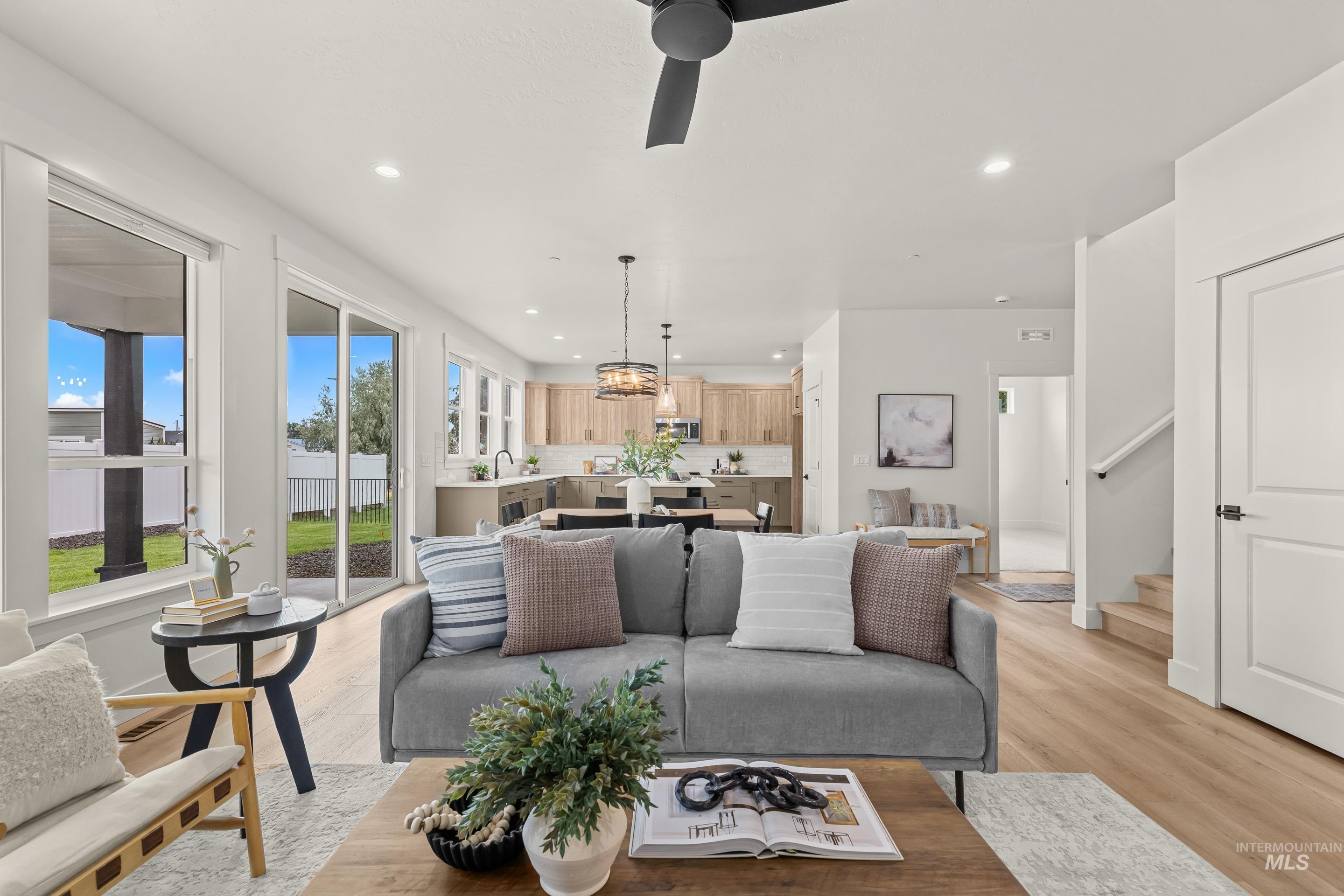 393 Hidden Mill Ct, Middleton, Idaho 83644, 4 Bedrooms, 3 Bathrooms, Residential For Sale, Price $599,000,MLS 98992562