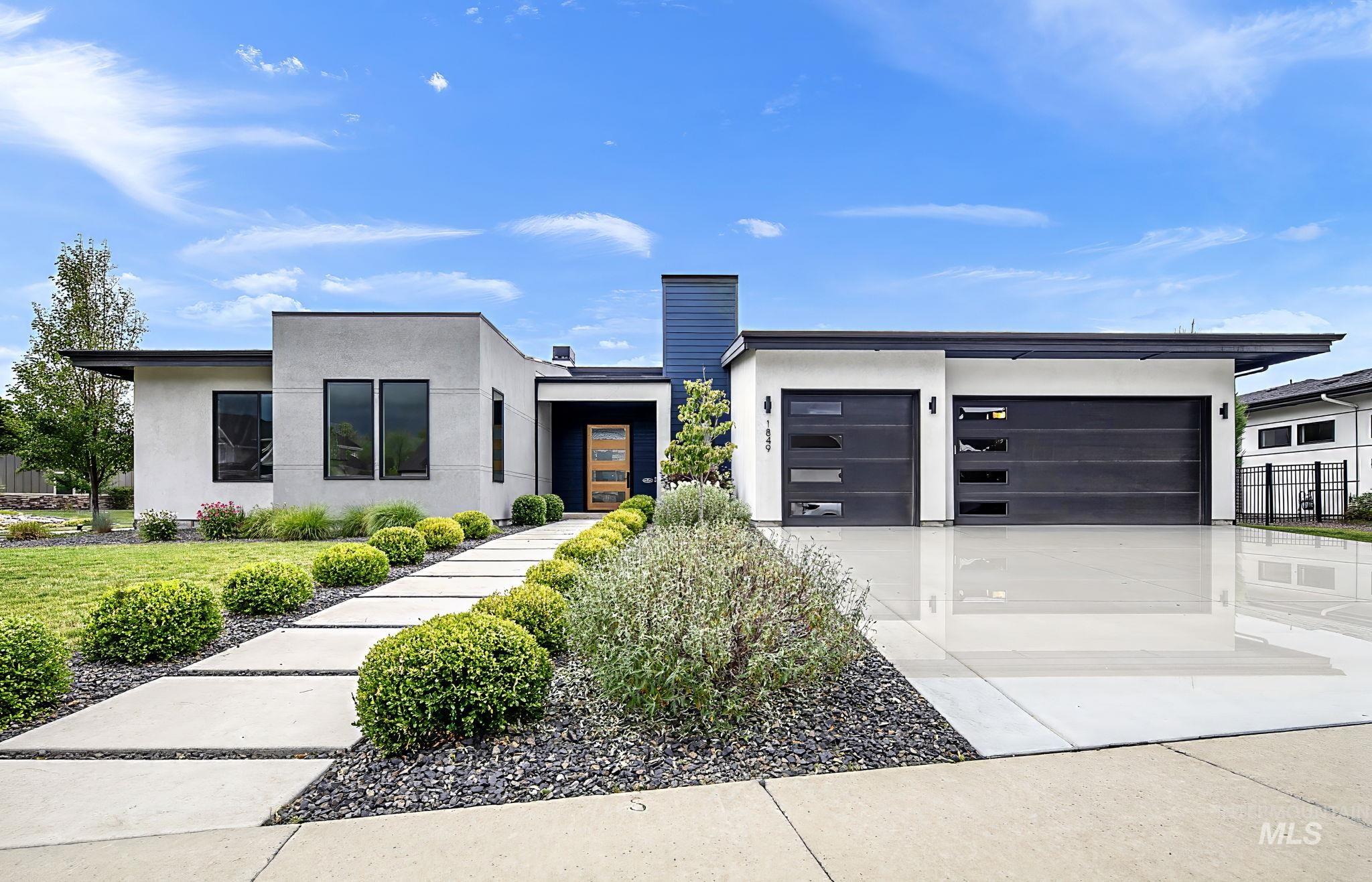 1849 E Garden Brook Drive, Eagle, Idaho 83616-7588, 3 Bedrooms, 3.5 Bathrooms, Residential For Sale, Price $1,824,000,MLS 98992564