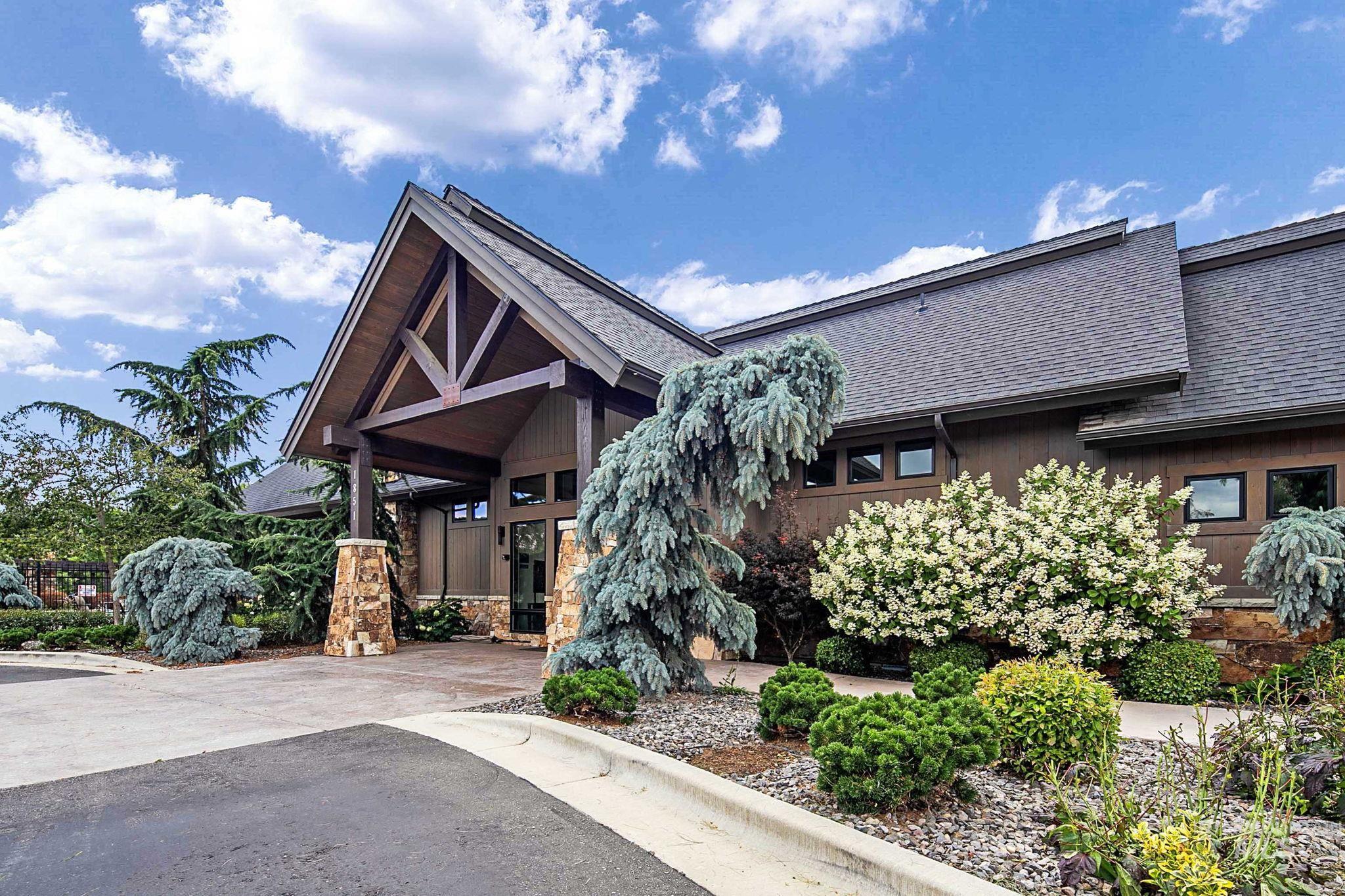 1849 E Garden Brook Drive, Eagle, Idaho 83616-7588, 3 Bedrooms, 3.5 Bathrooms, Residential For Sale, Price $1,824,000,MLS 98992564