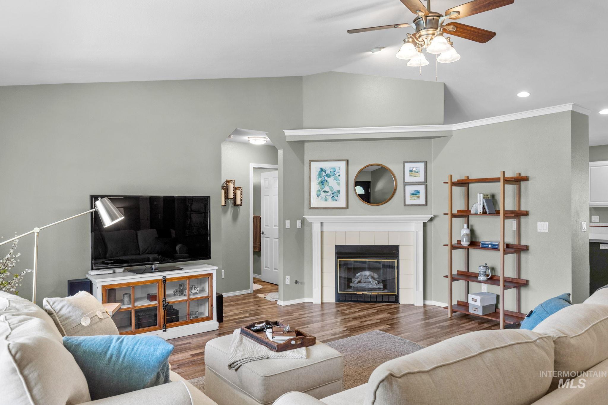 2619 E Apricot Ct., Meridian, Idaho 83646, 3 Bedrooms, 2 Bathrooms, Residential For Sale, Price $442,000, 98992566