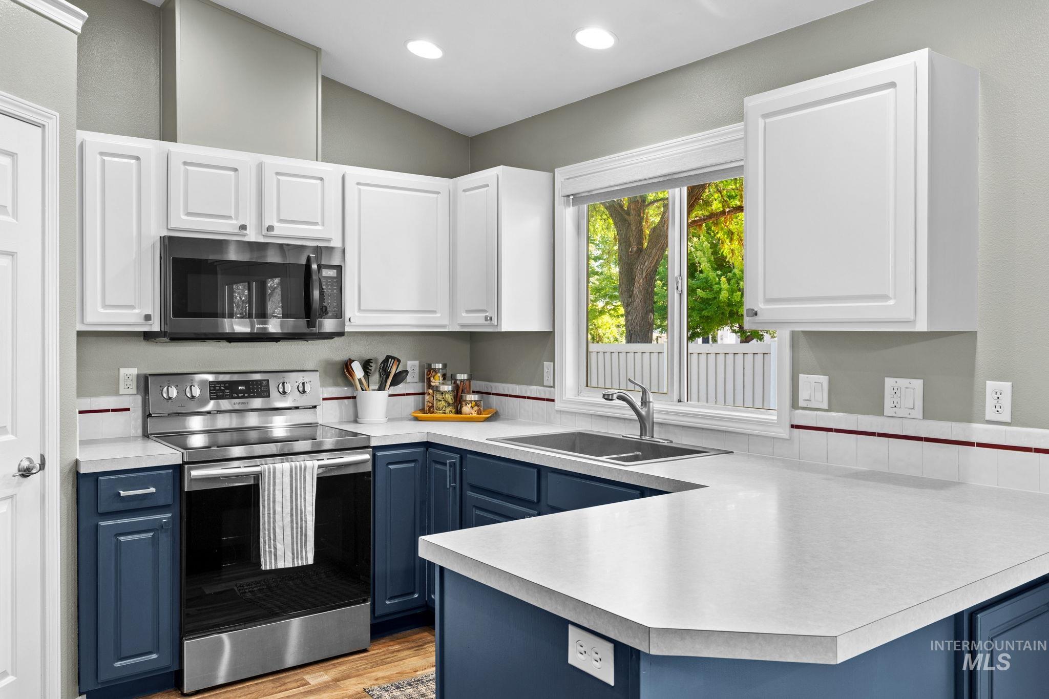 2619 E Apricot Ct., Meridian, Idaho 83646, 3 Bedrooms, 2 Bathrooms, Residential For Sale, Price $442,000, 98992566