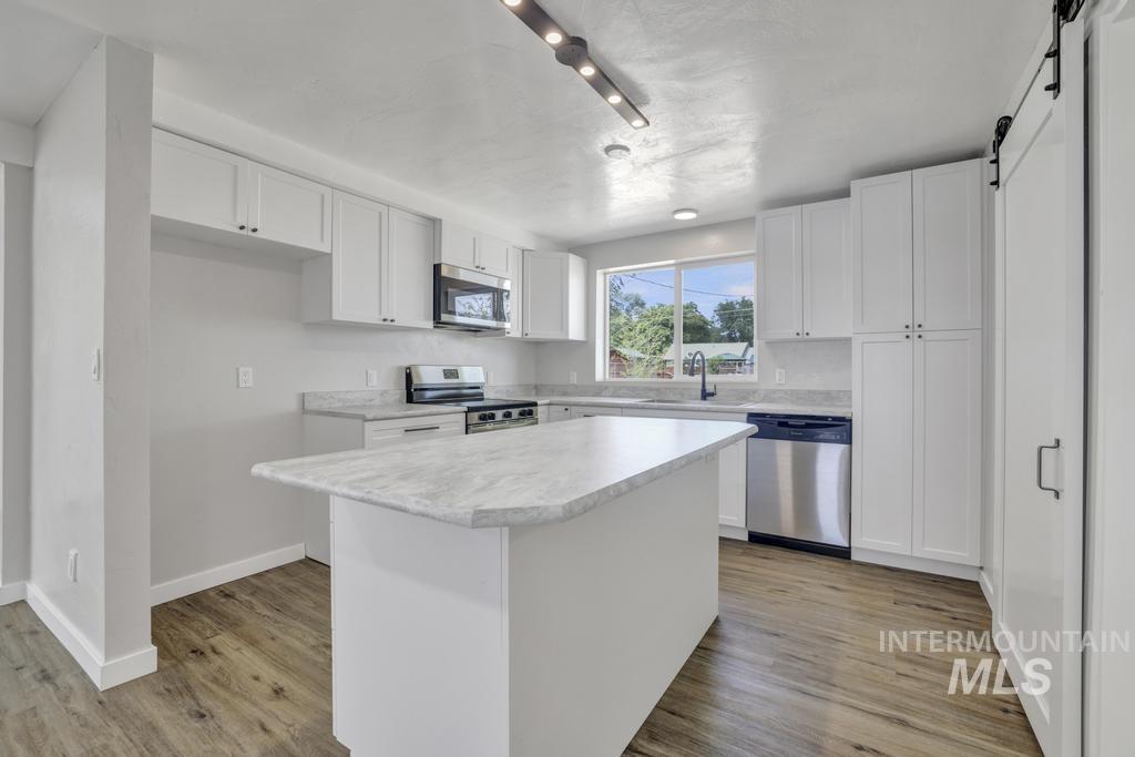 500 W Avenue D, Jerome, Idaho 83338, 5 Bedrooms, 2 Bathrooms, Residential For Sale, Price $339,900, 98992567